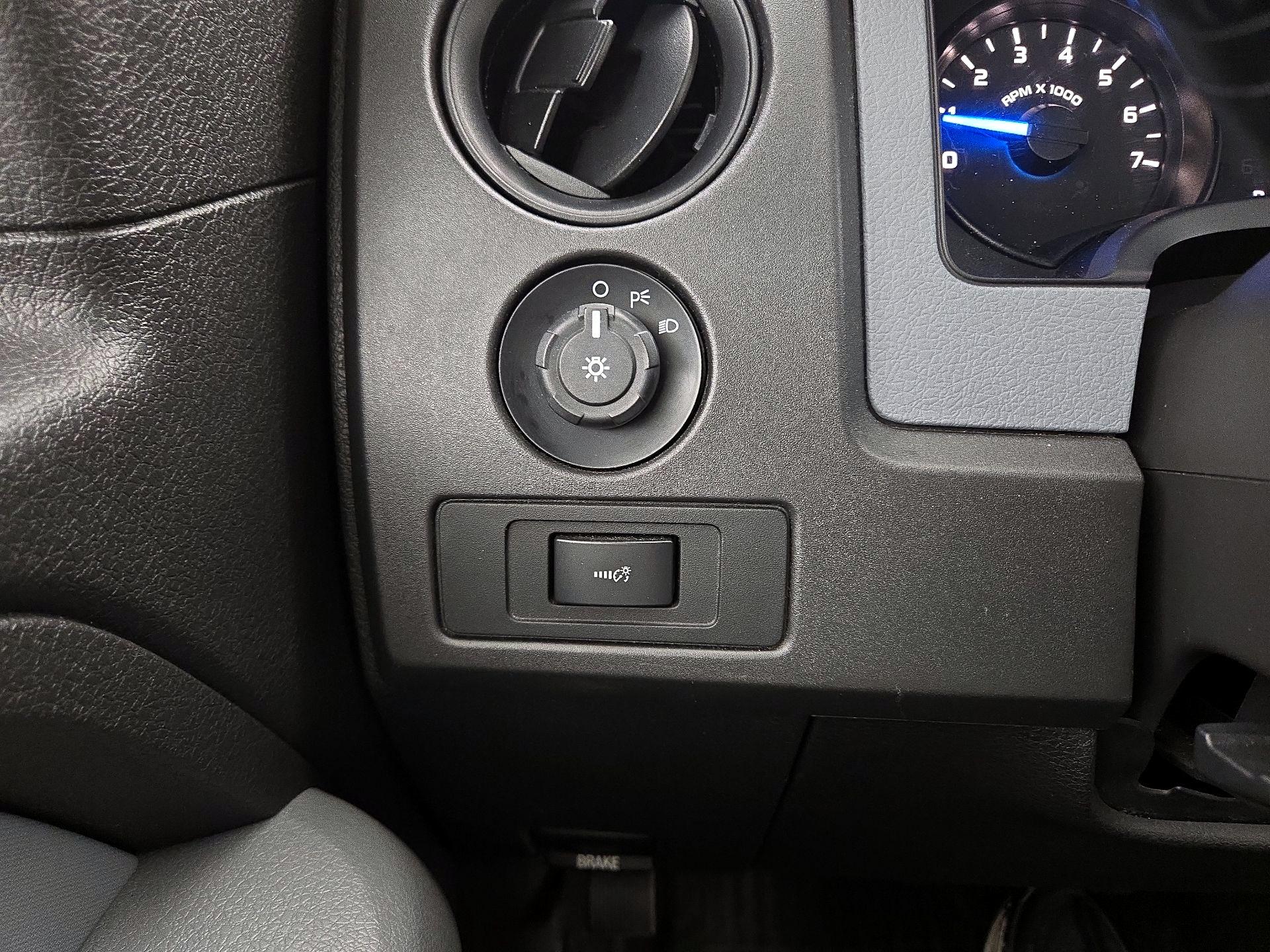 Thumbnail: 2014 Ford F-150 - 13