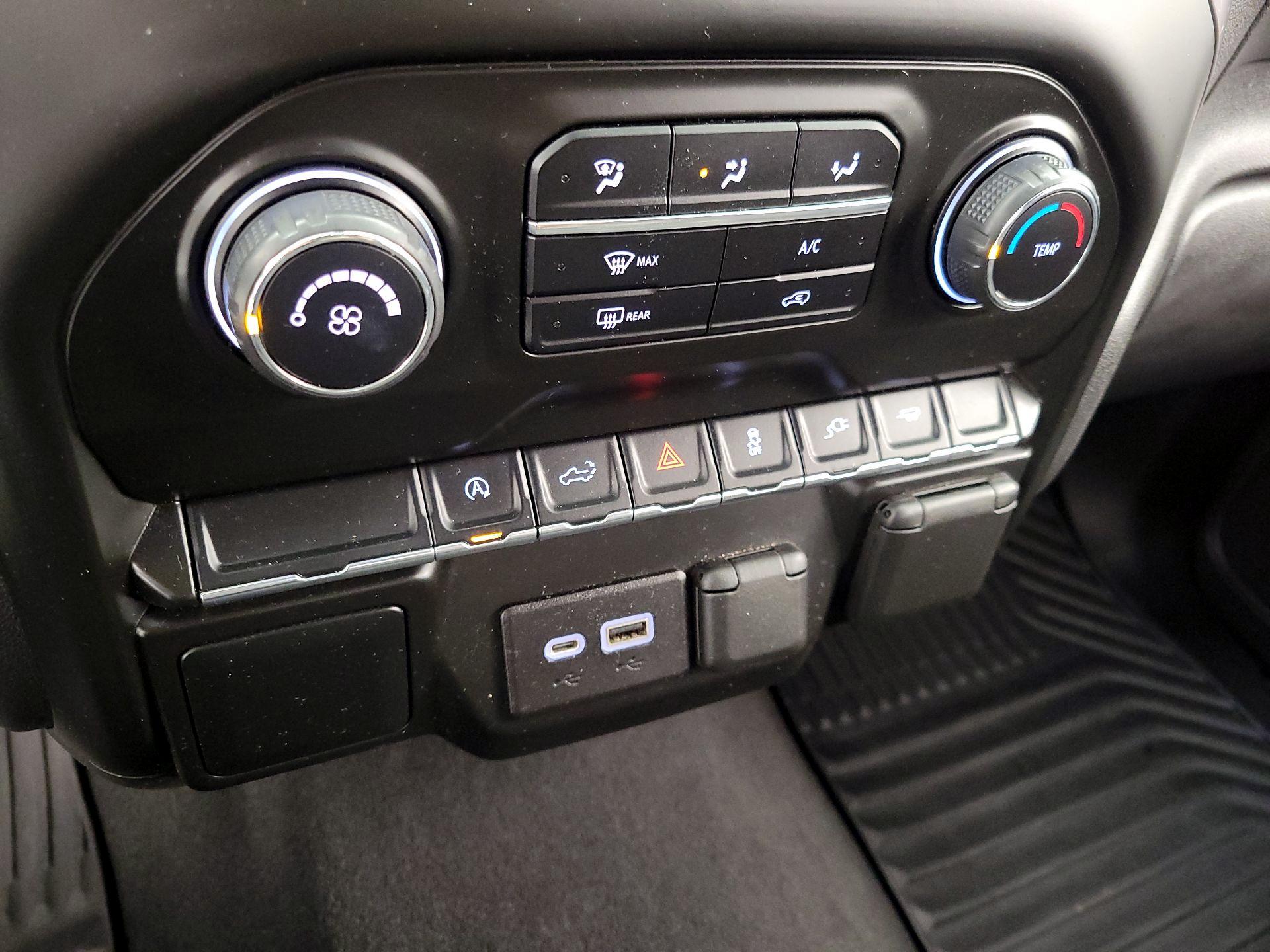 Thumbnail: 2021 Chevrolet Silverado 1500 - 16