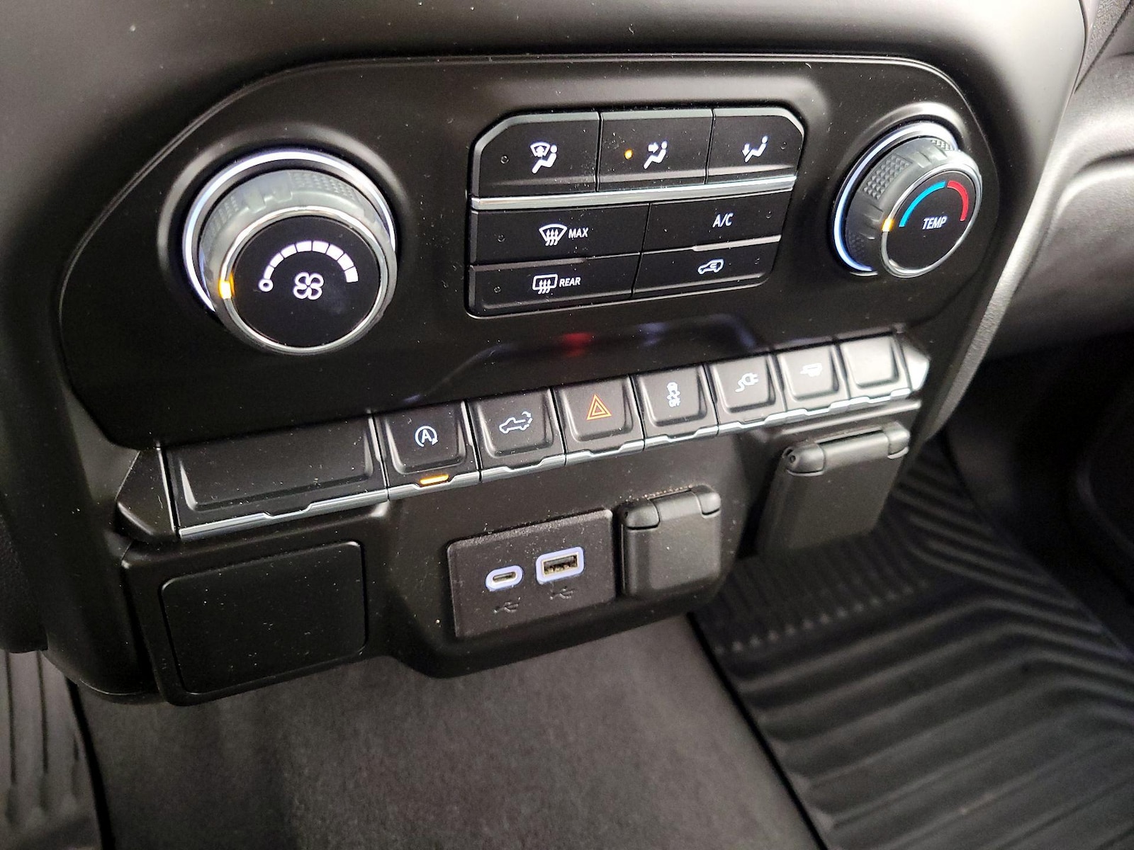 2021 Chevrolet Silverado 1500 Custom - Photo 17