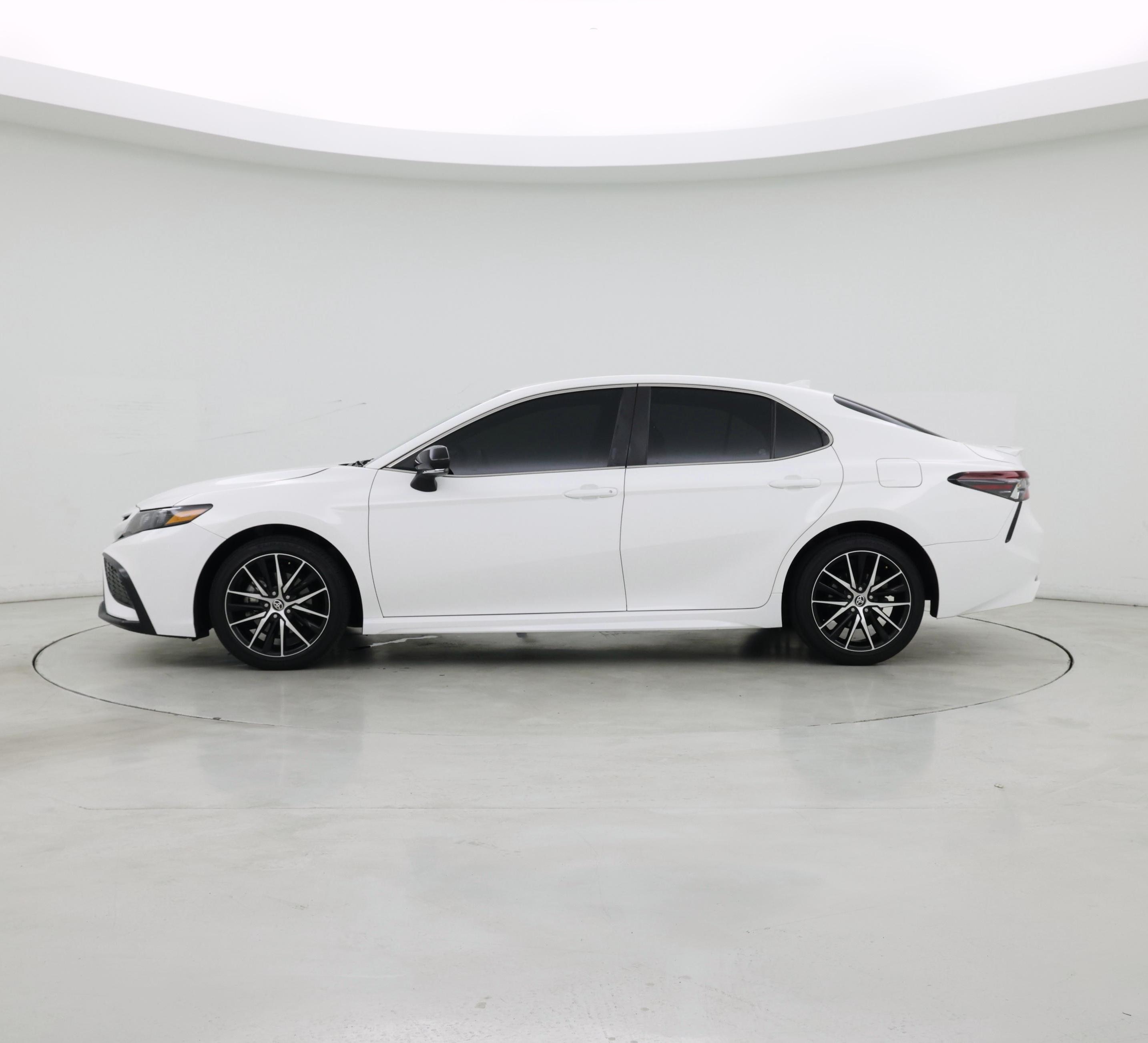 Thumbnail: 2024 Toyota Camry - 3