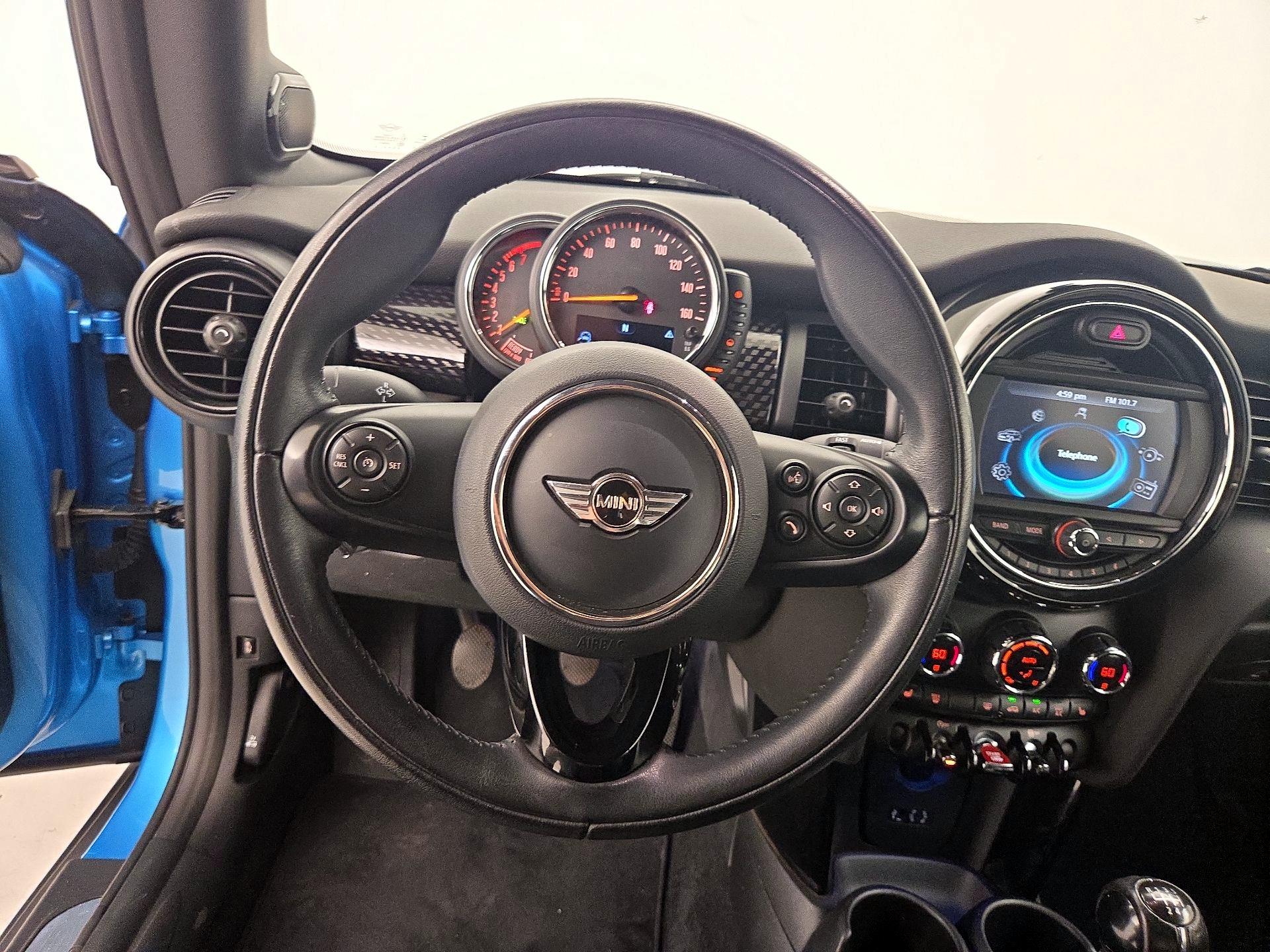 Thumbnail: 2017 MINI Cooper - 10