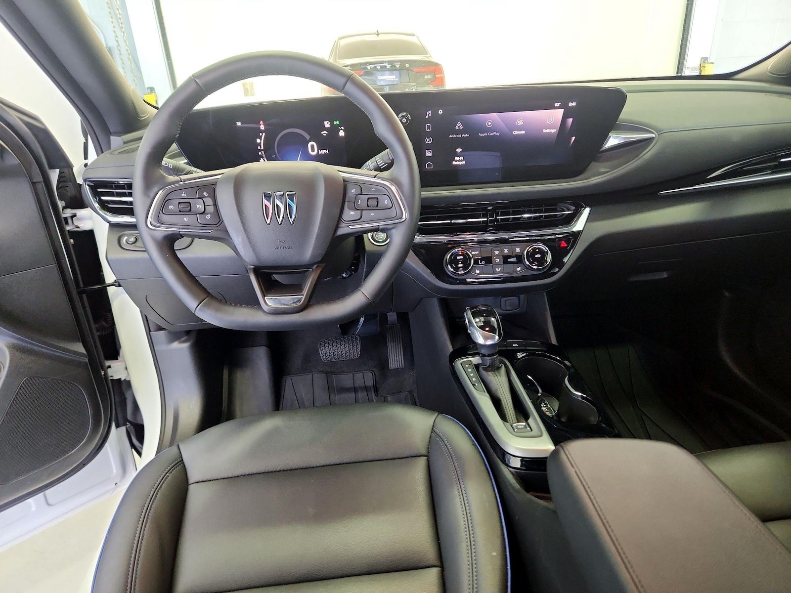 2025 Buick Envista Sport Touring - Photo 11