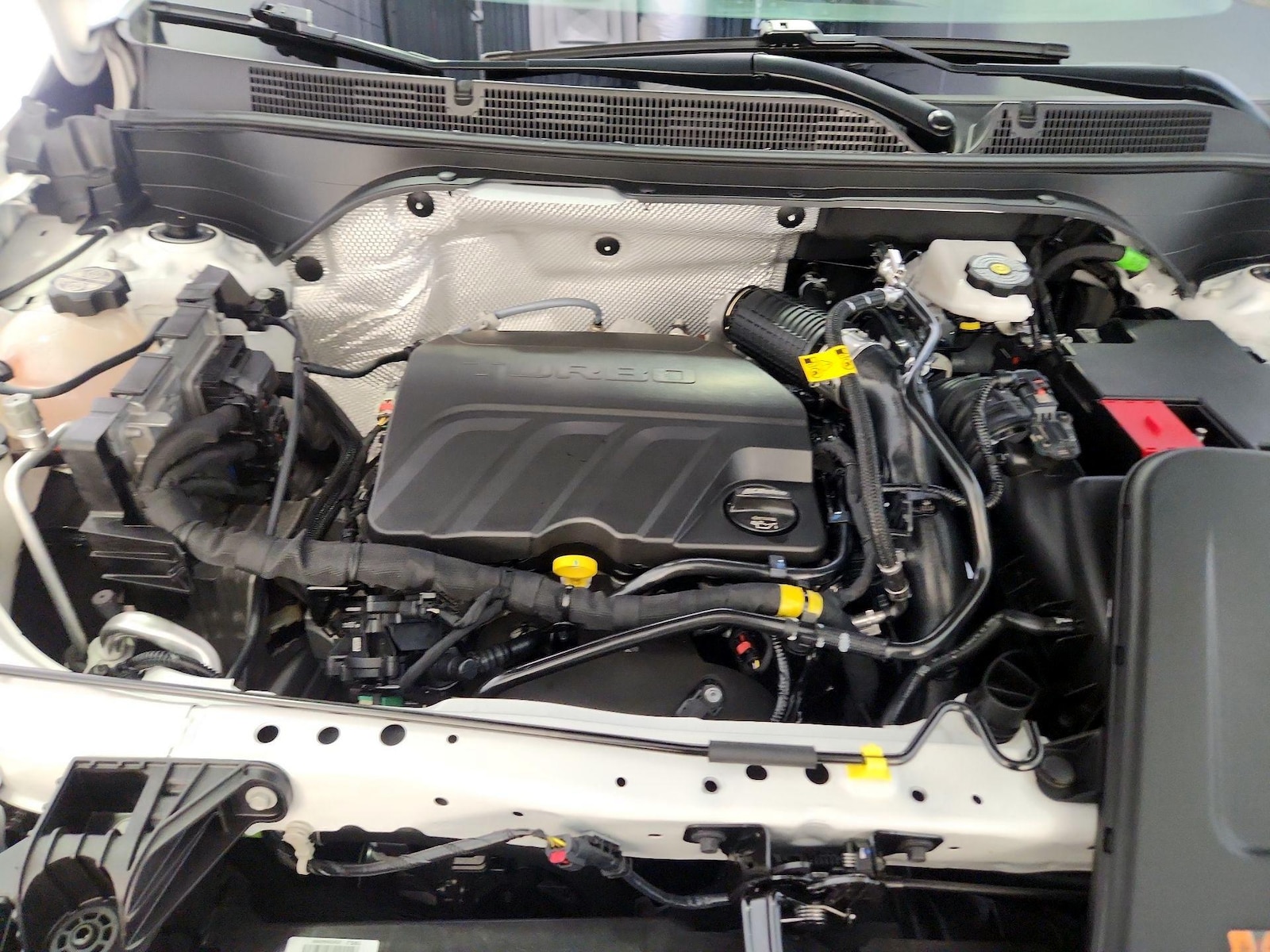 2025 Buick Envista Sport Touring - Photo 22