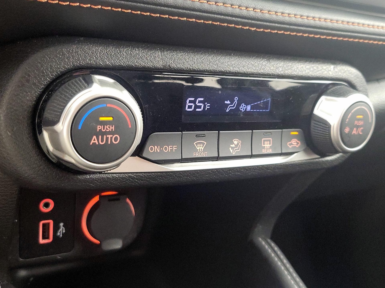 2018 Nissan Kicks SR - Photo 17