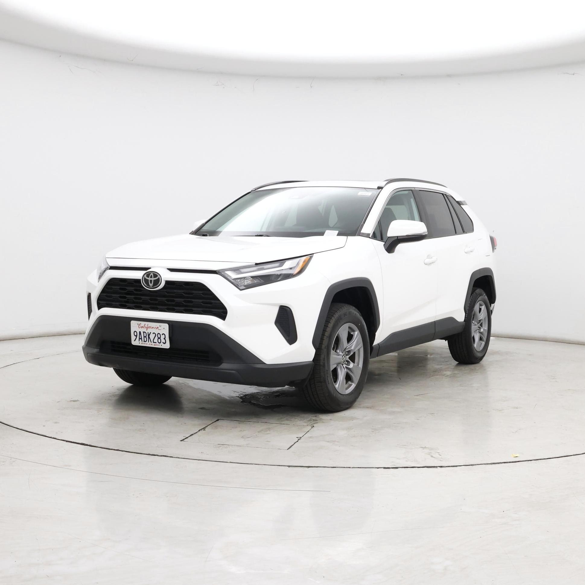 Thumbnail: 2022 Toyota RAV4 - 4