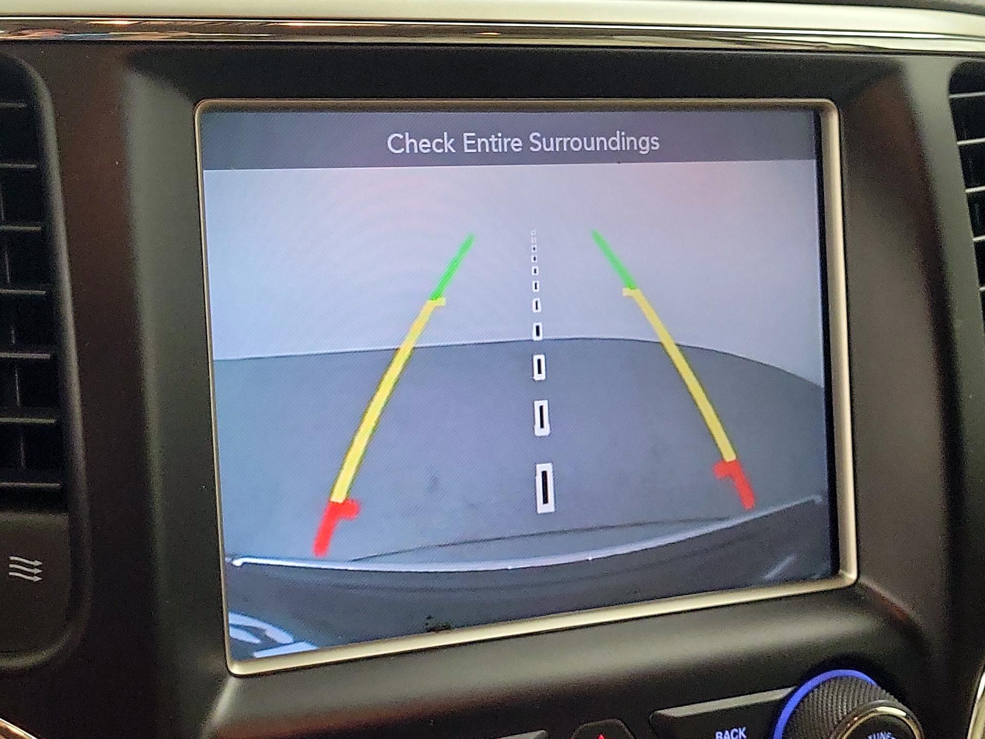 Thumbnail: 2015 Jeep Grand Cherokee - 14