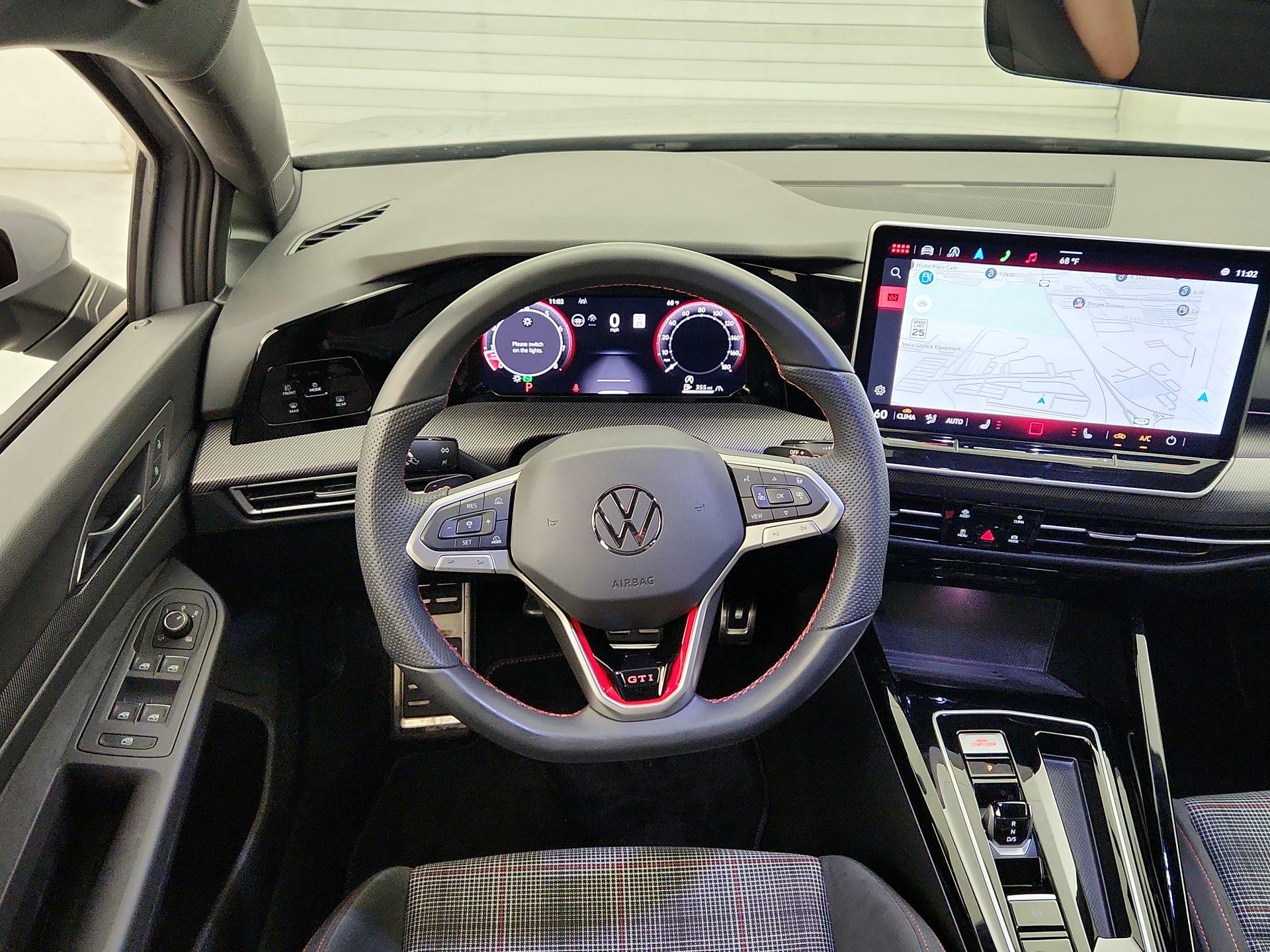 Thumbnail: 2025 Volkswagen Golf - 10