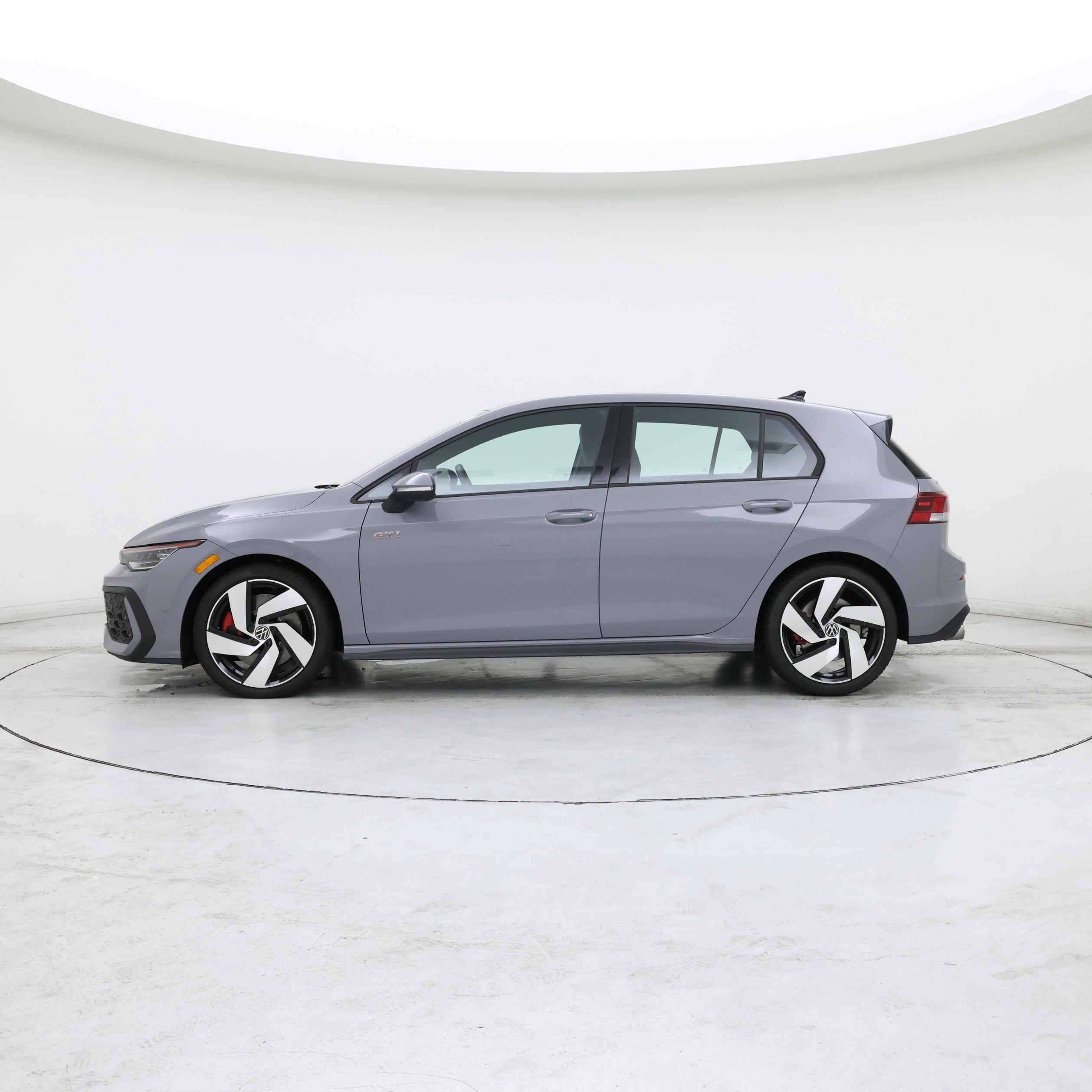 Thumbnail: 2025 Volkswagen Golf - 3