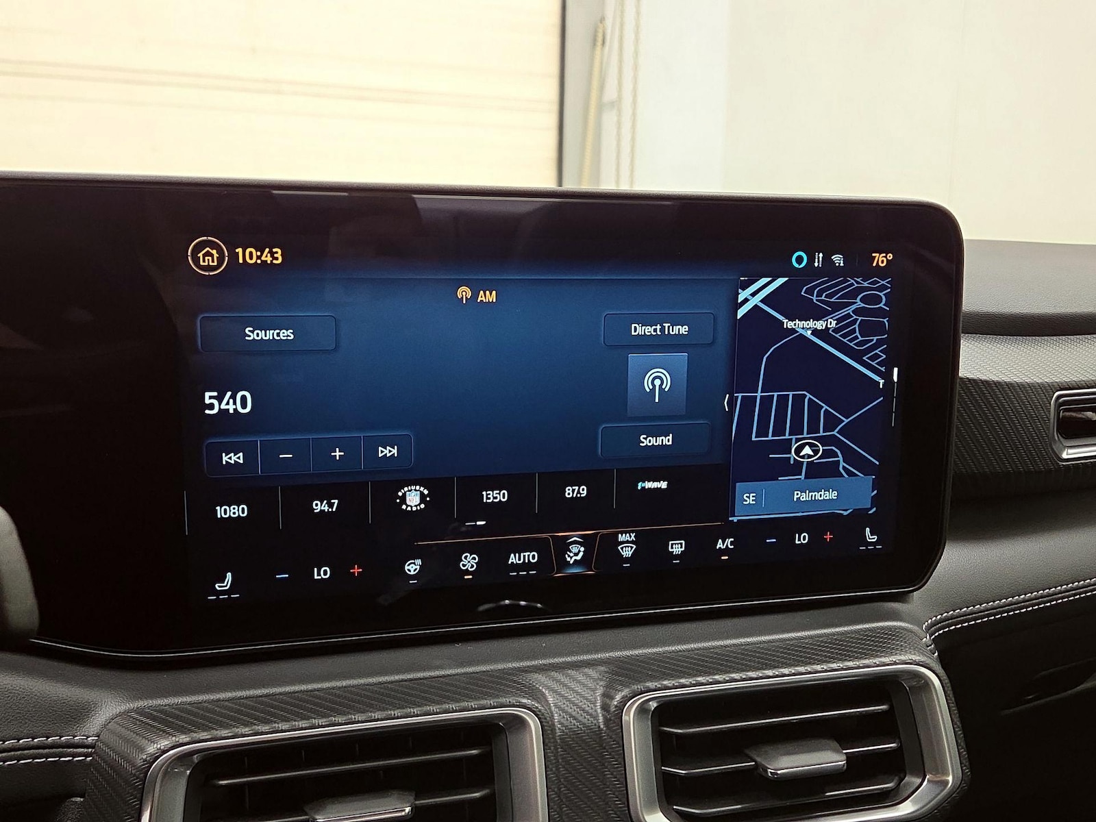 2025 Ford Mustang EcoBoost Premium - Photo 17