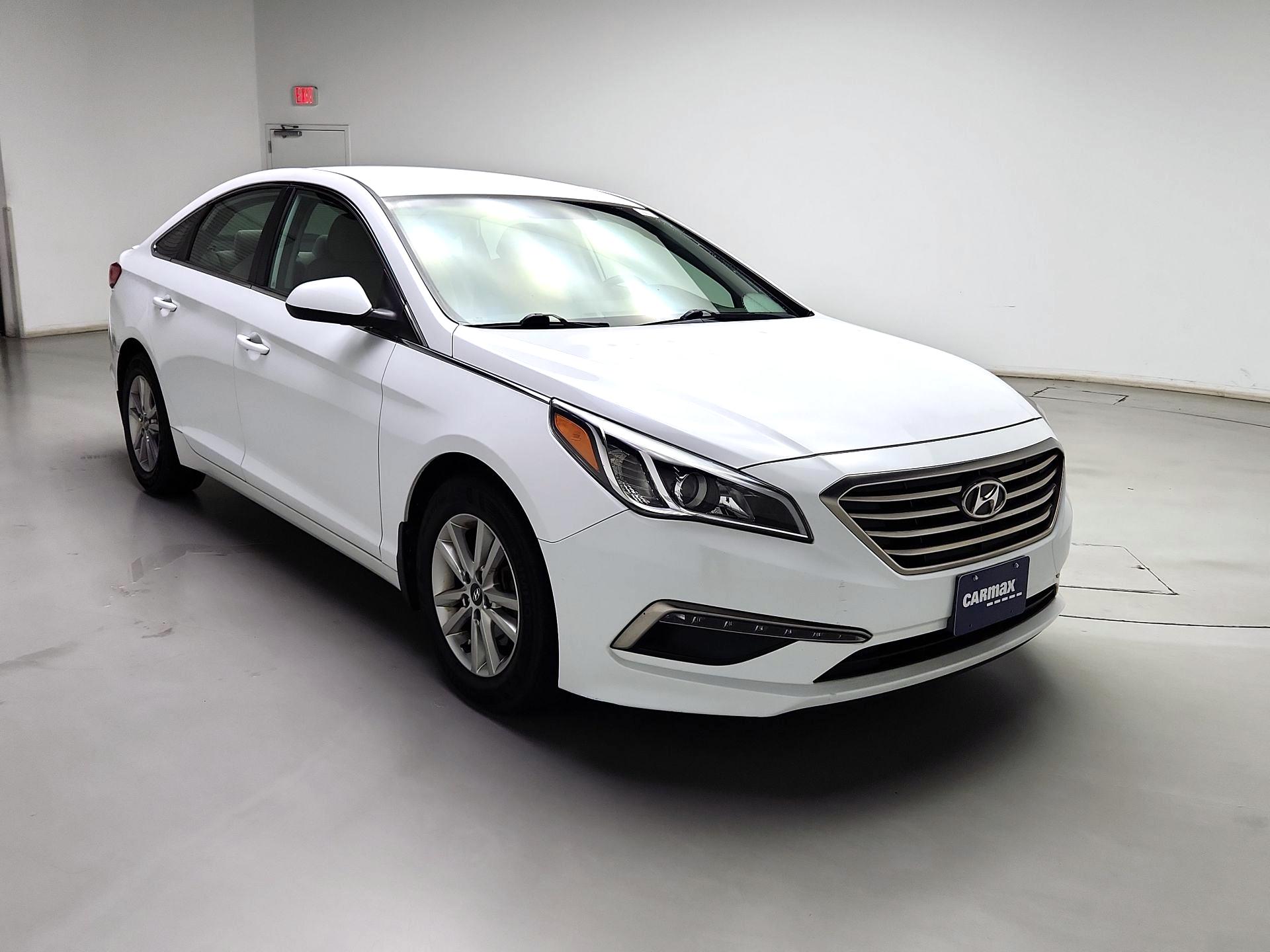 Thumbnail: 2015 Hyundai Sonata - 1