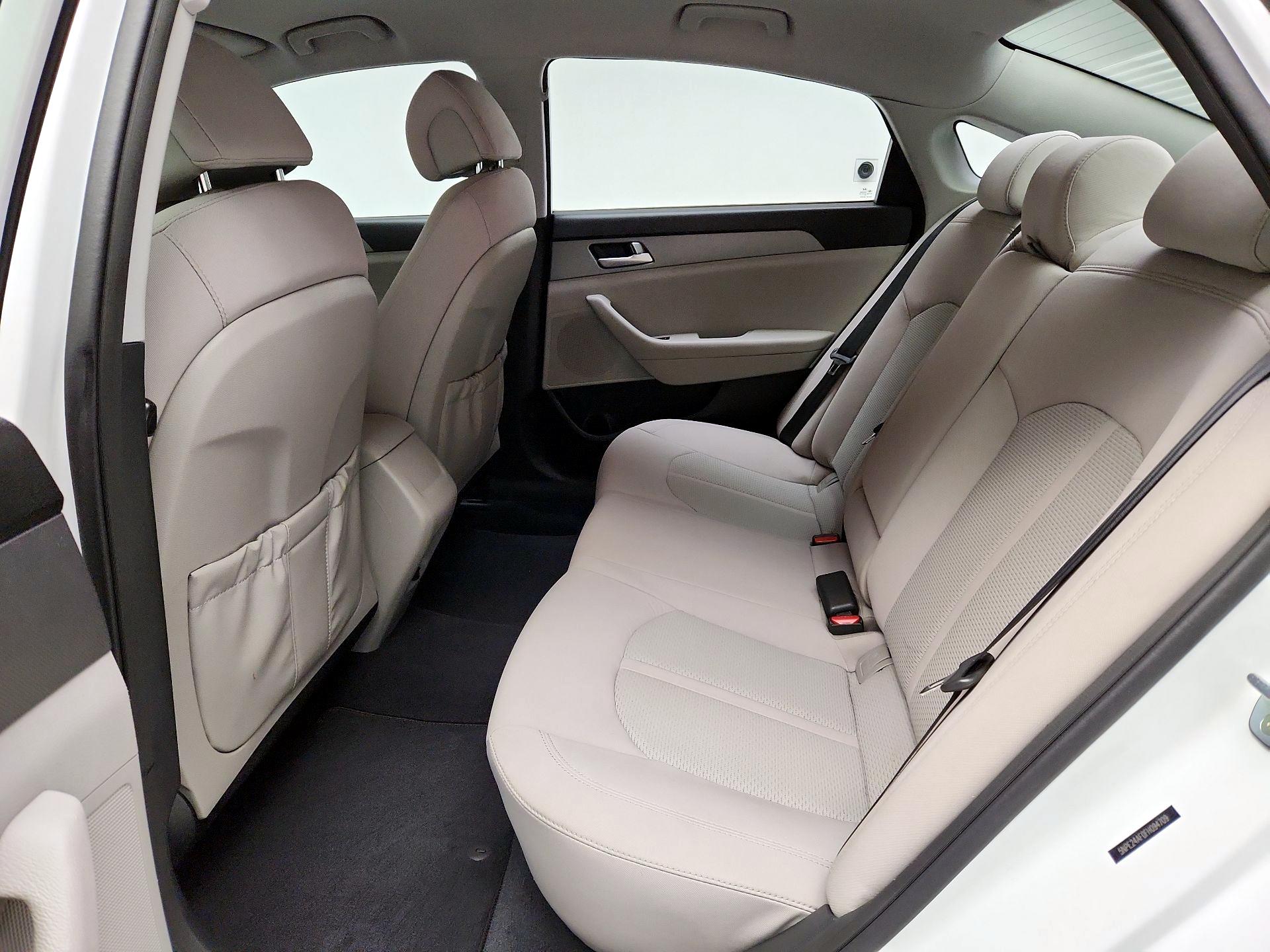 Thumbnail: 2015 Hyundai Sonata - 16