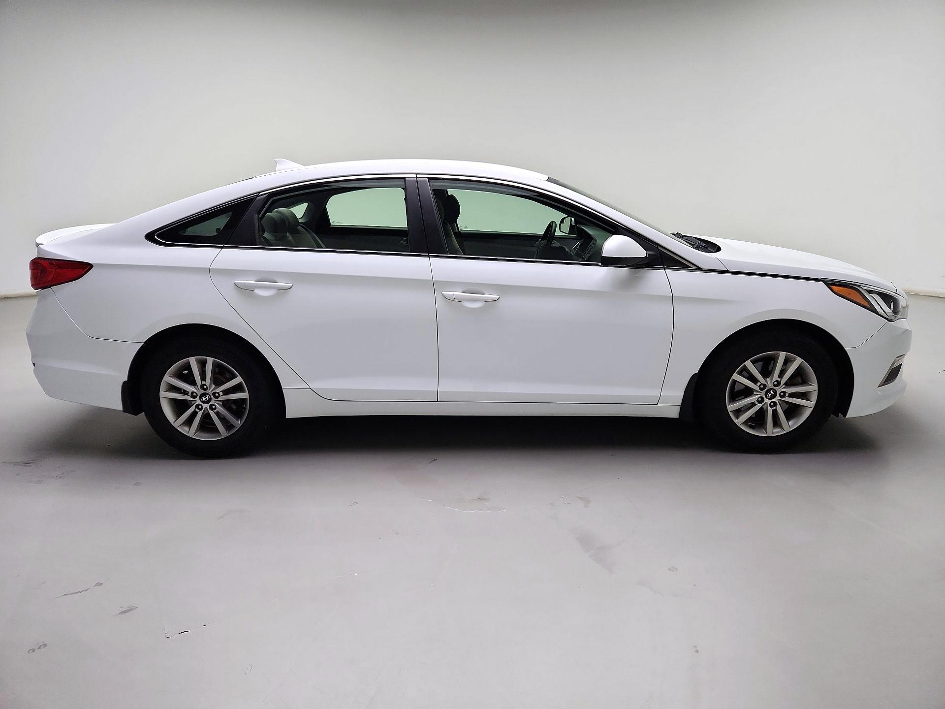 Thumbnail: 2015 Hyundai Sonata - 4