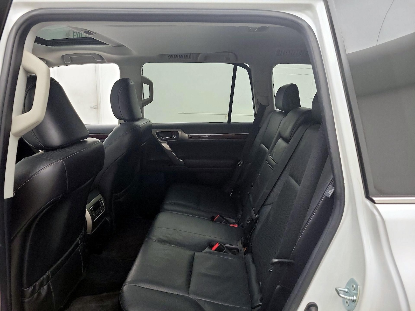 2015 Lexus GX Base - Photo 22