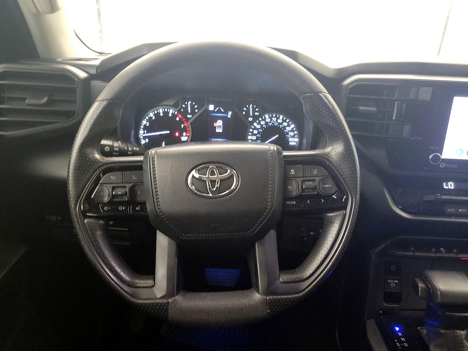 2024 Toyota Tundra SR5 - Photo 11