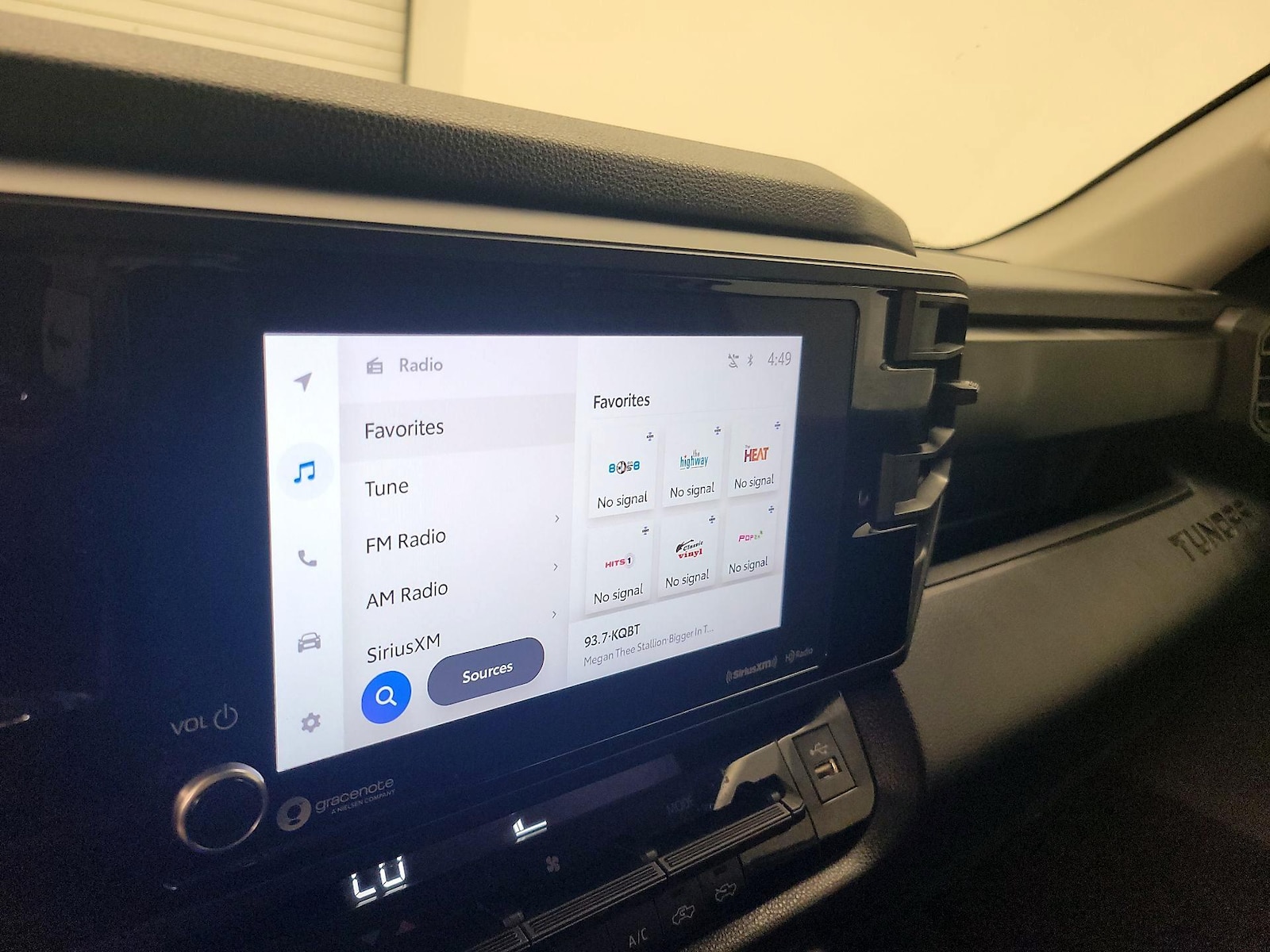 2024 Toyota Tundra SR5 - Photo 16