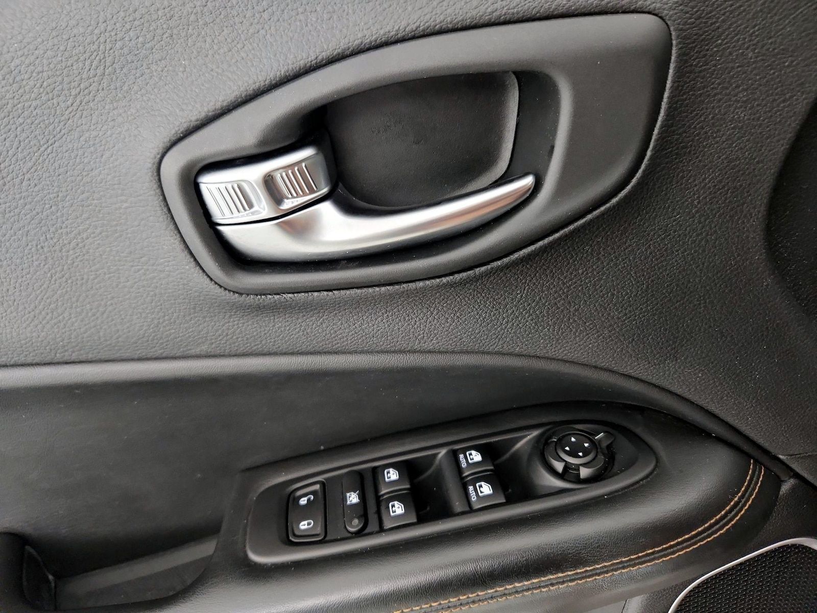 2018 Jeep Compass Limited - Photo 13