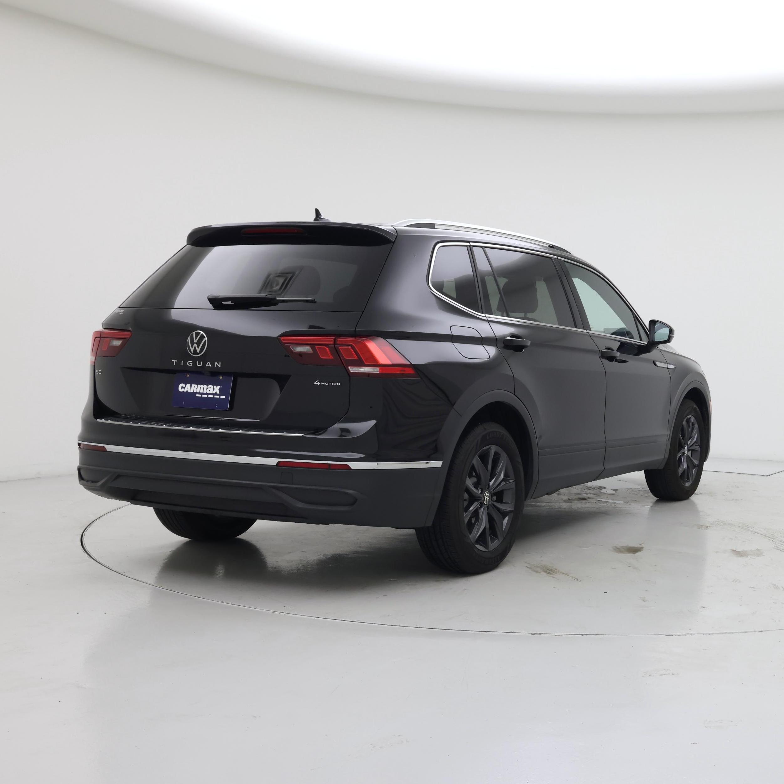 Thumbnail: 2024 Volkswagen Tiguan - 8