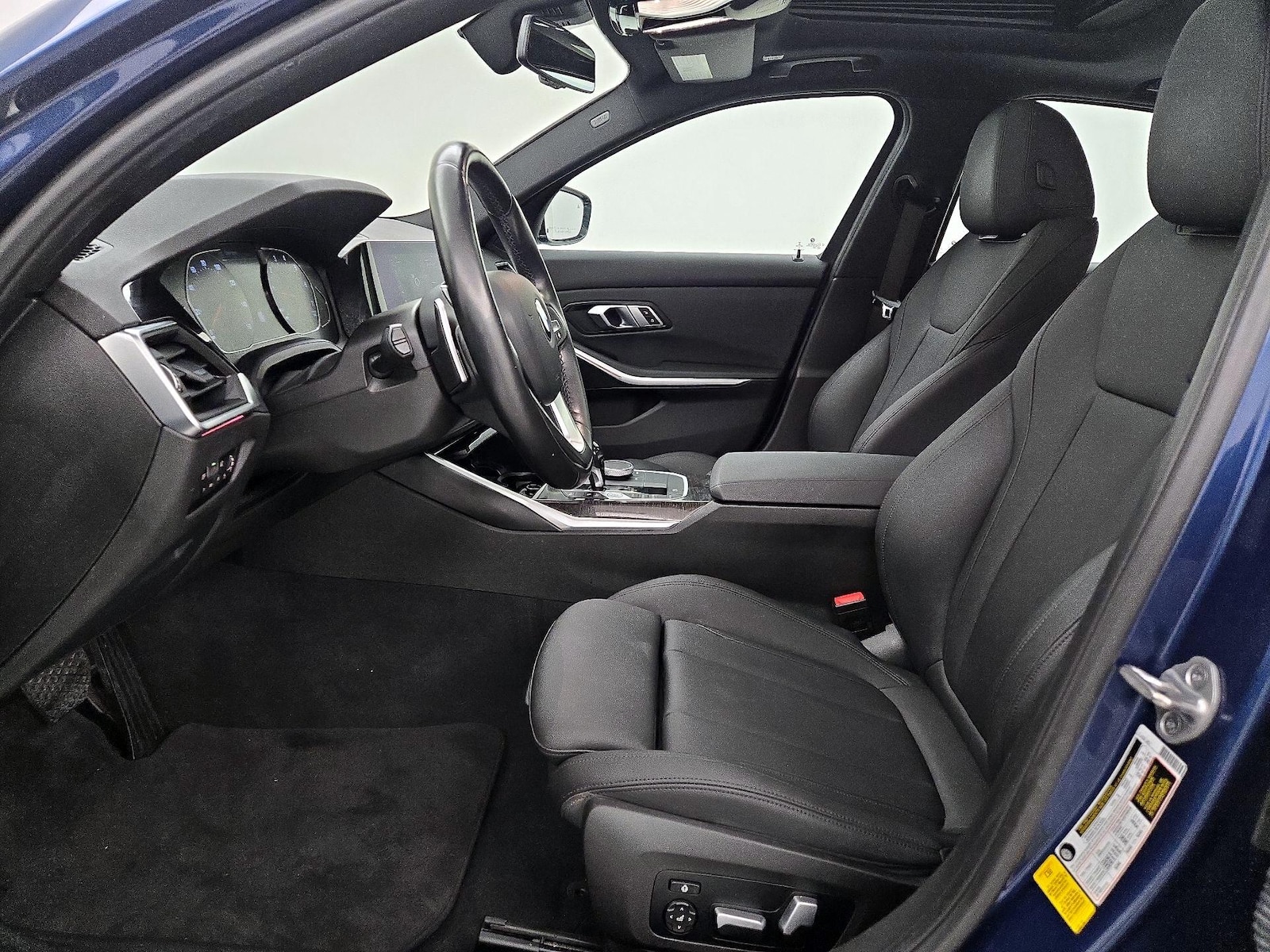 2021 BMW 3 Series 330i - Photo 12