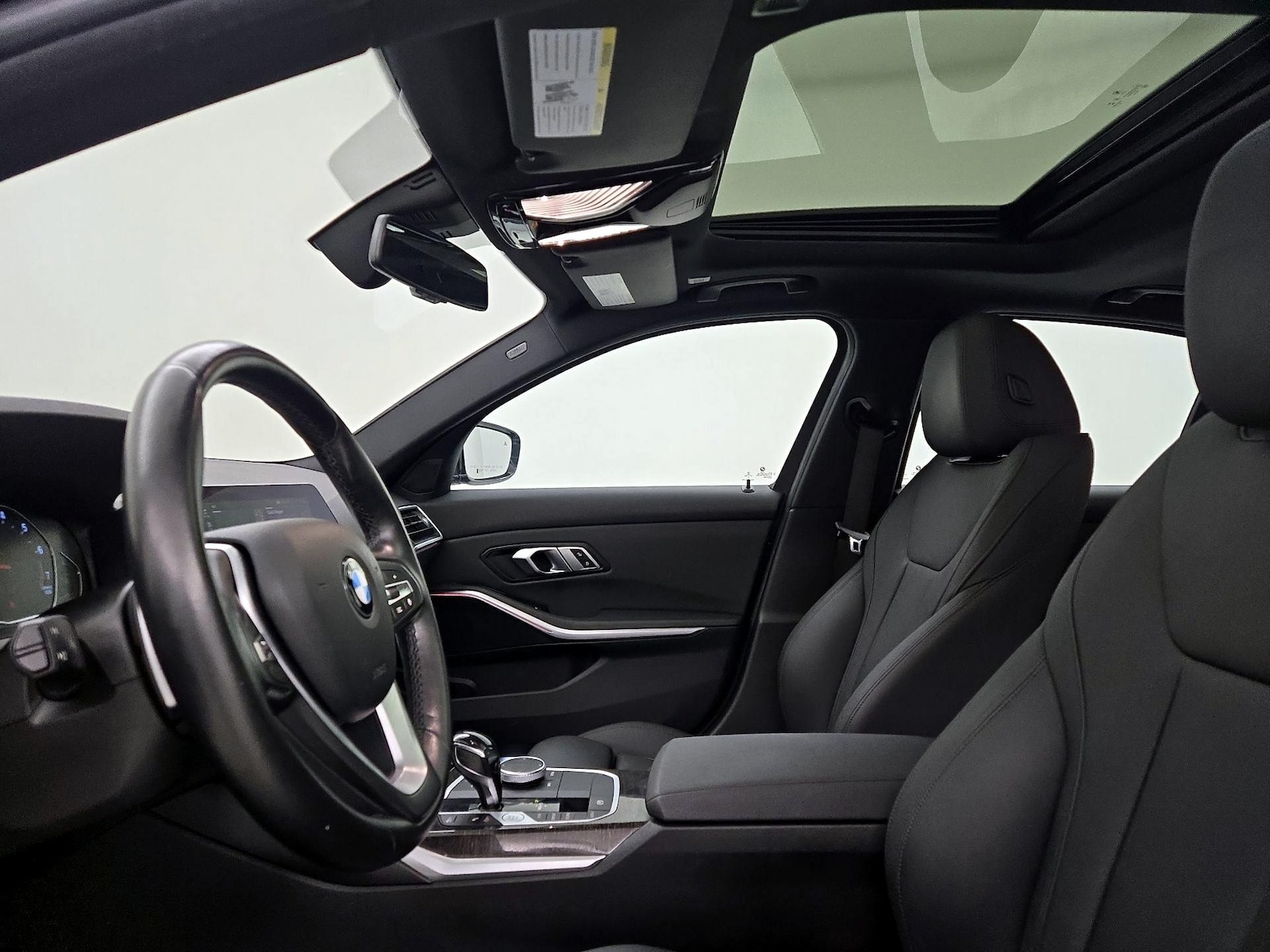 2021 BMW 3 Series 330i - Photo 21