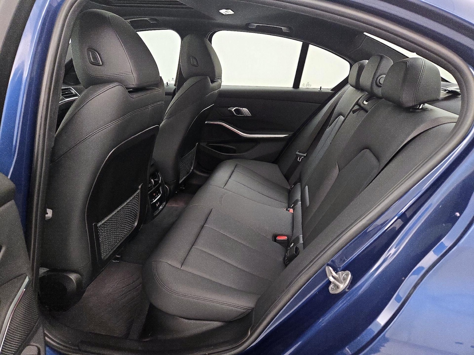 2021 BMW 3 Series 330i - Photo 22