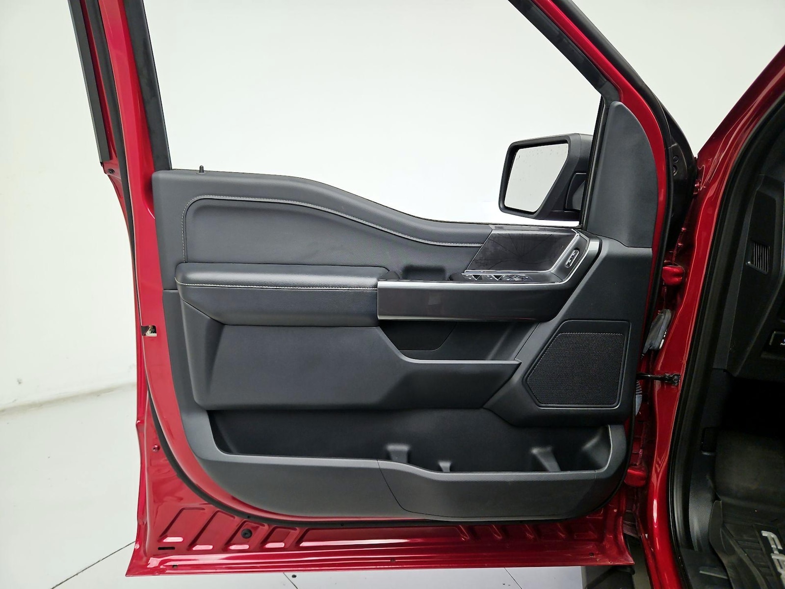 2022 Ford F-150 XL - Photo 13