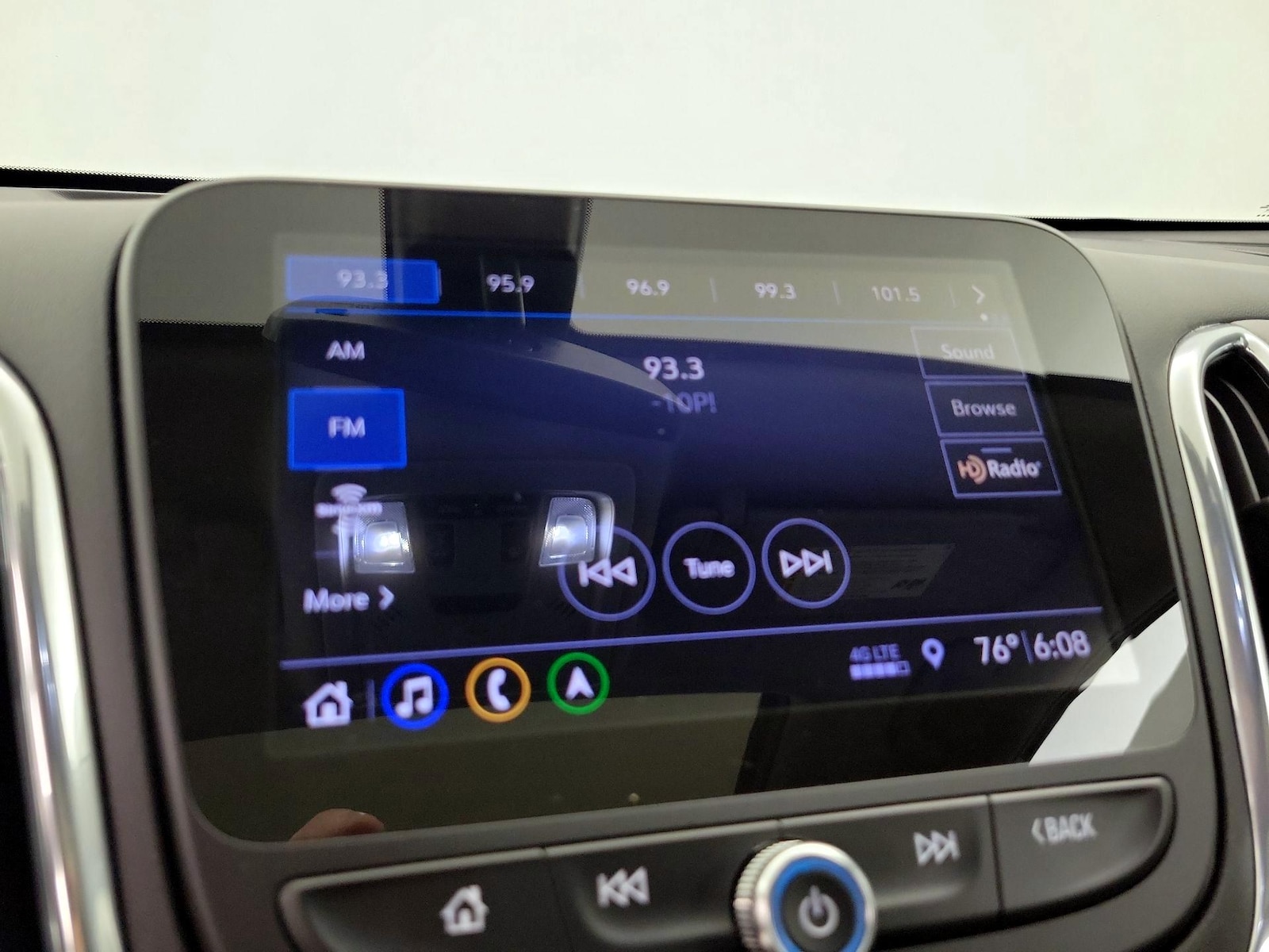 2020 Chevrolet Equinox Premier - Photo 16