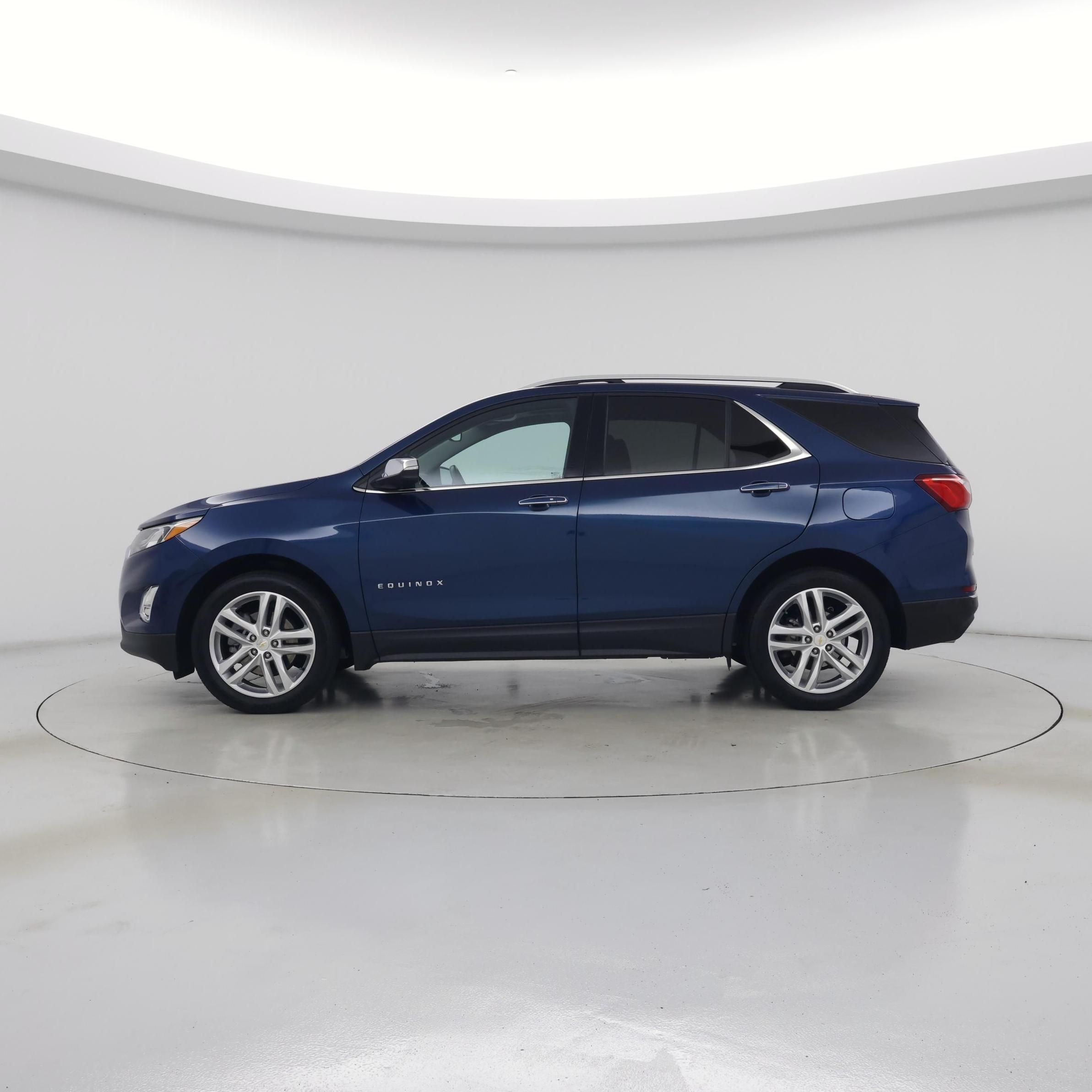 Thumbnail: 2020 Chevrolet Equinox - 3
