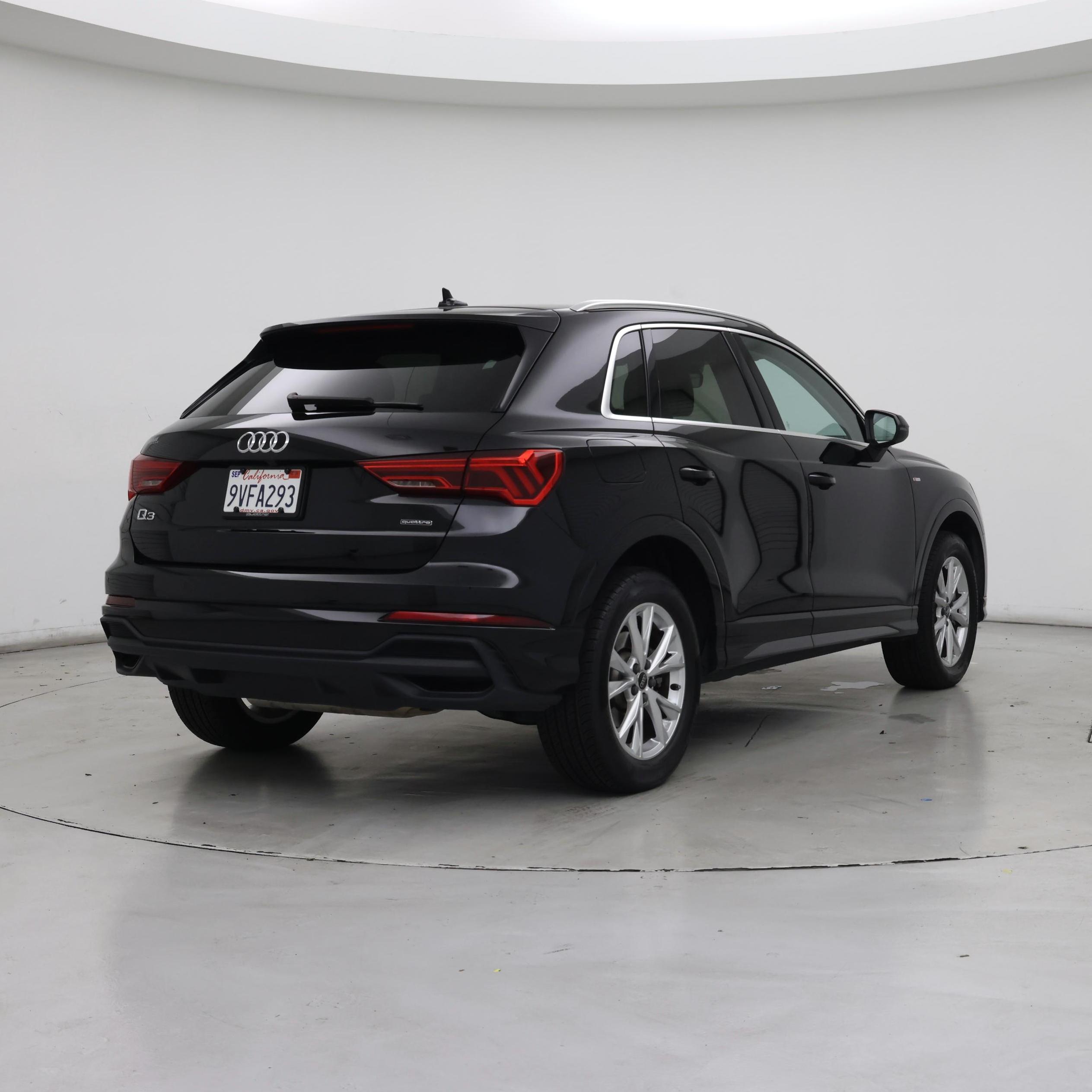 Thumbnail: 2024 Audi Q3 - 8