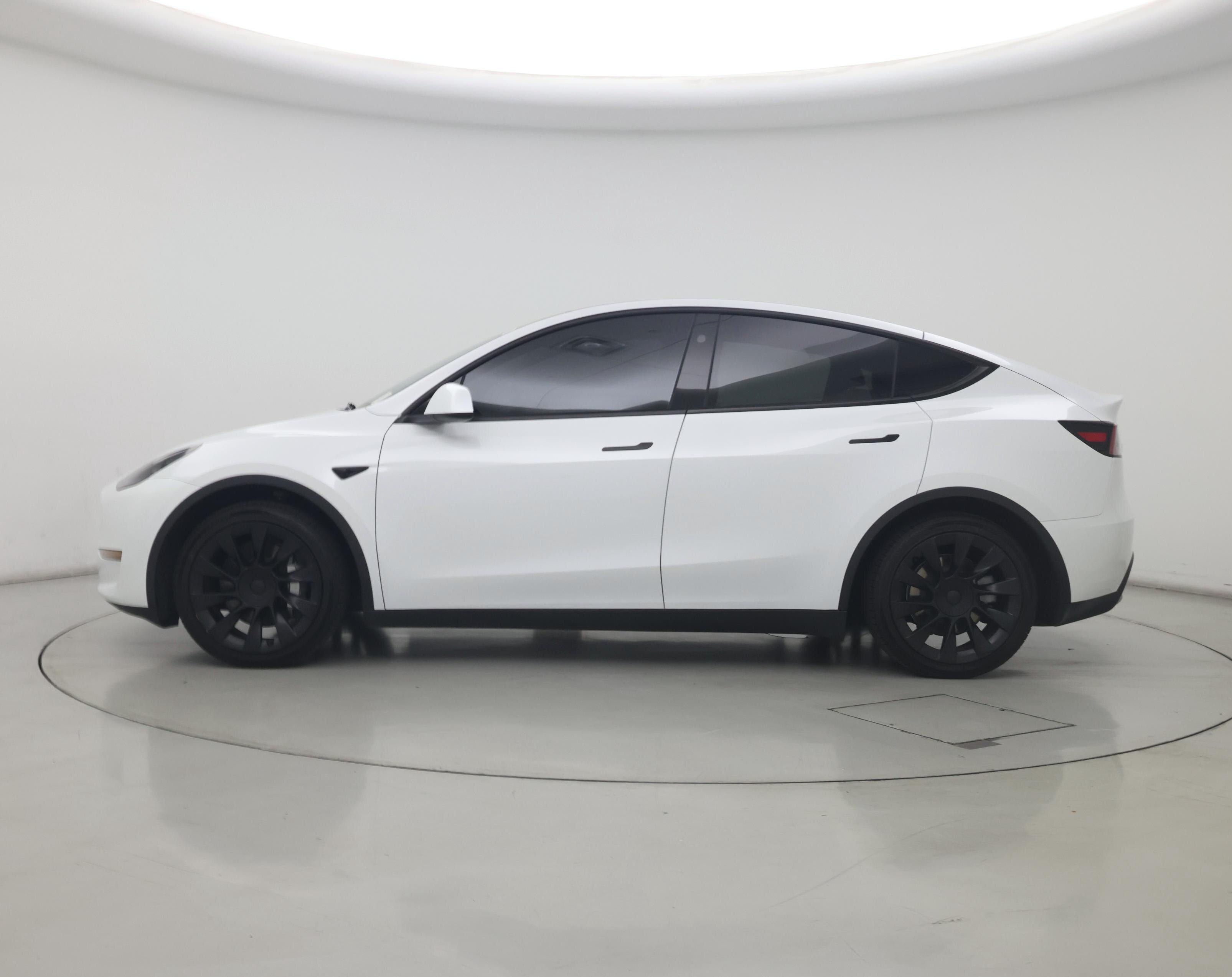 Thumbnail: 2023 Tesla Model Y - 3