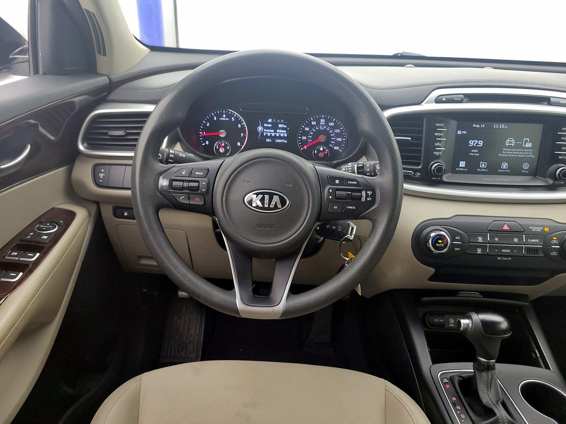 Thumbnail: 2018 Kia Sorento - 10