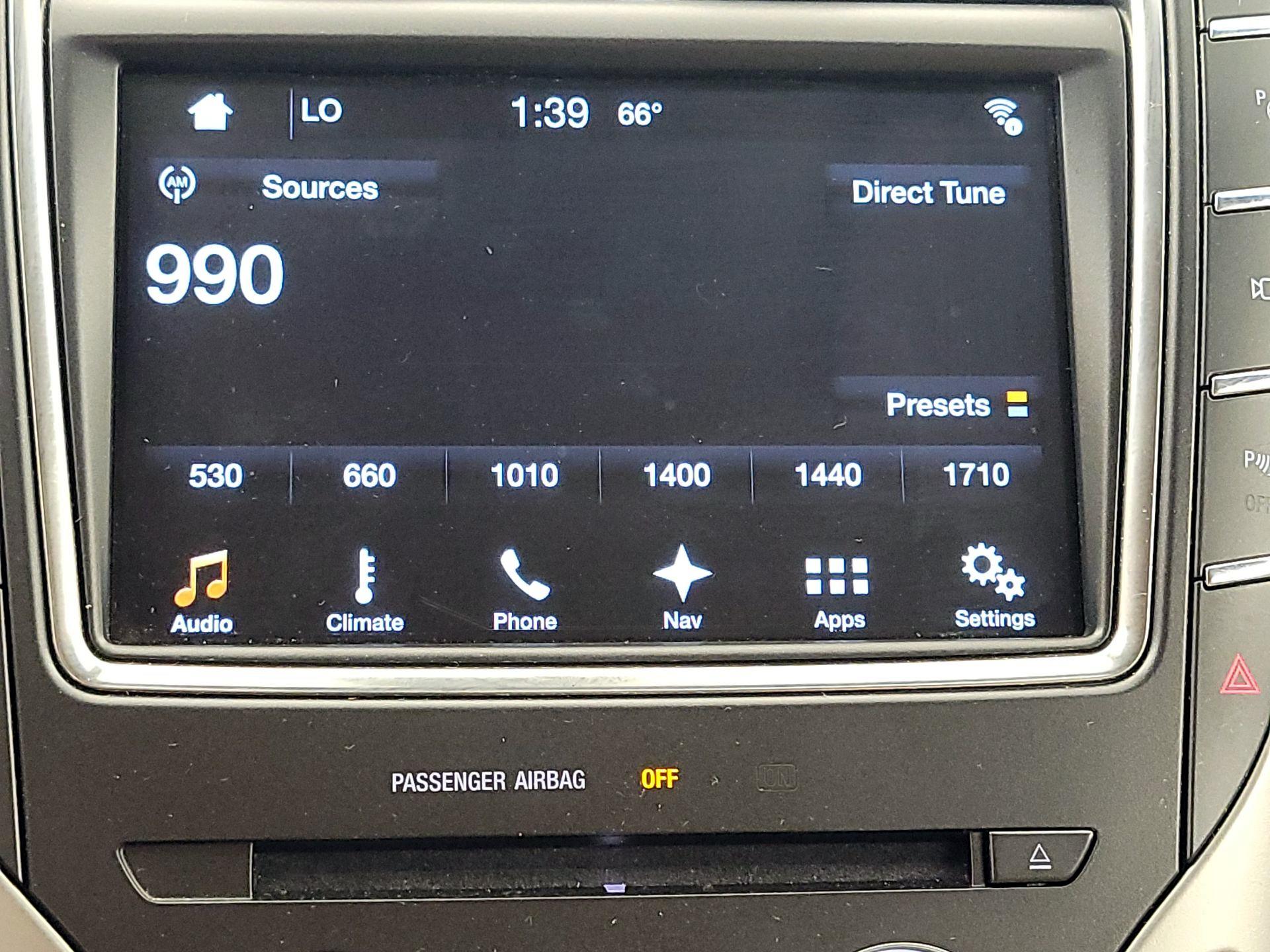 Thumbnail: 2016 Lincoln MKX - 16