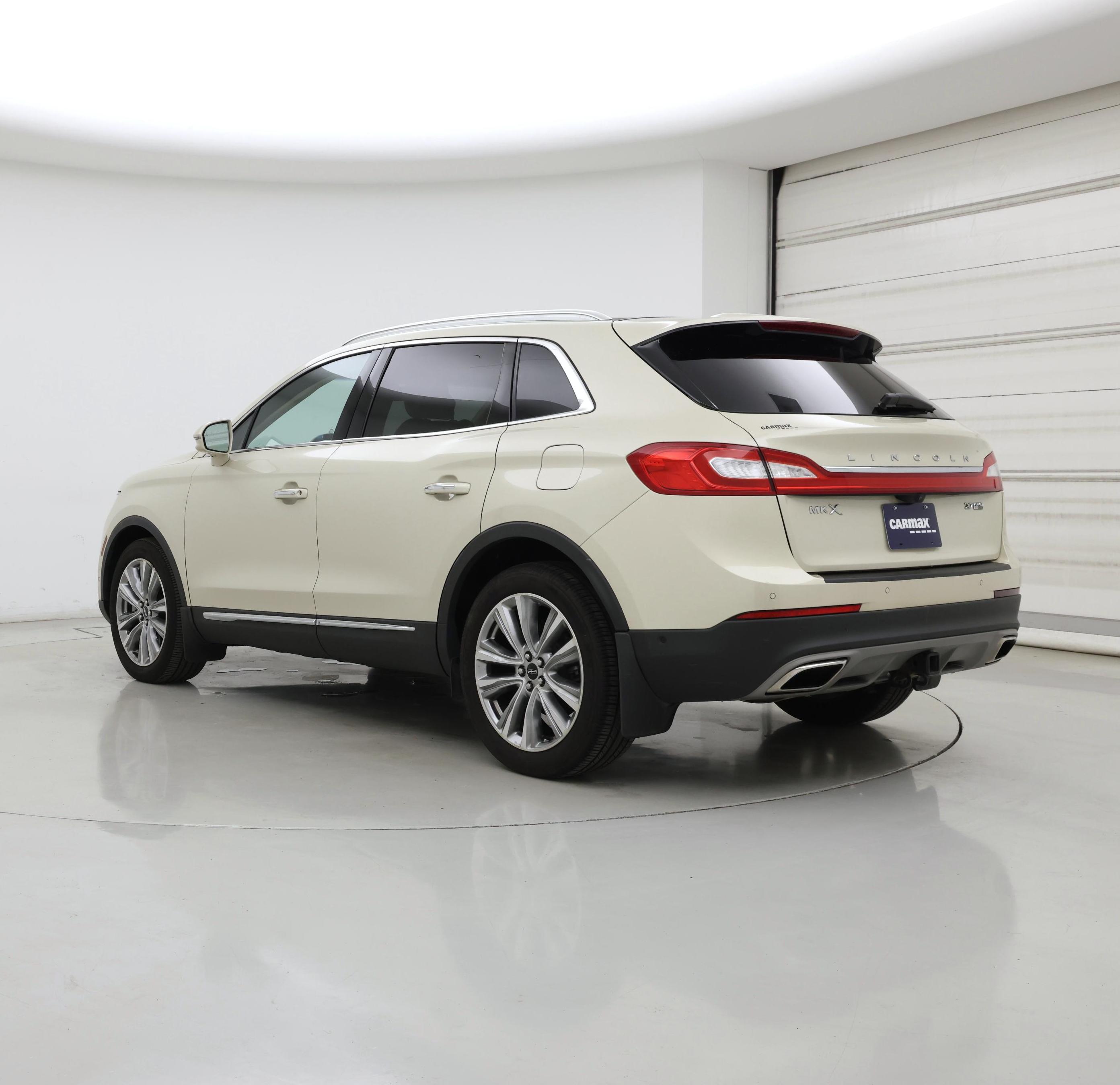 Thumbnail: 2016 Lincoln MKX - 2