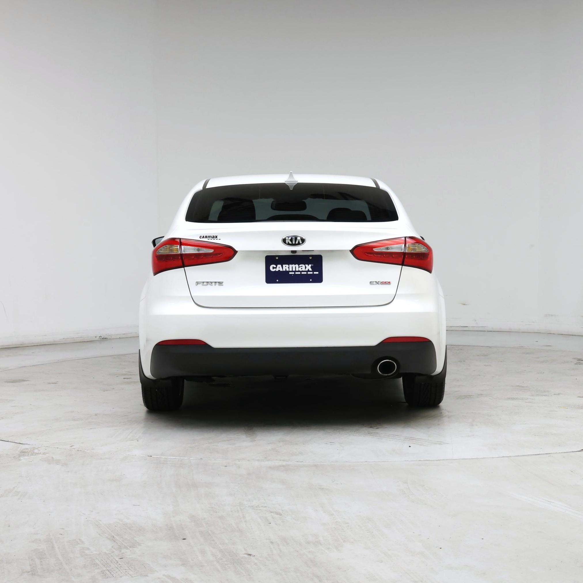 Thumbnail: 2016 Kia Forte - 6