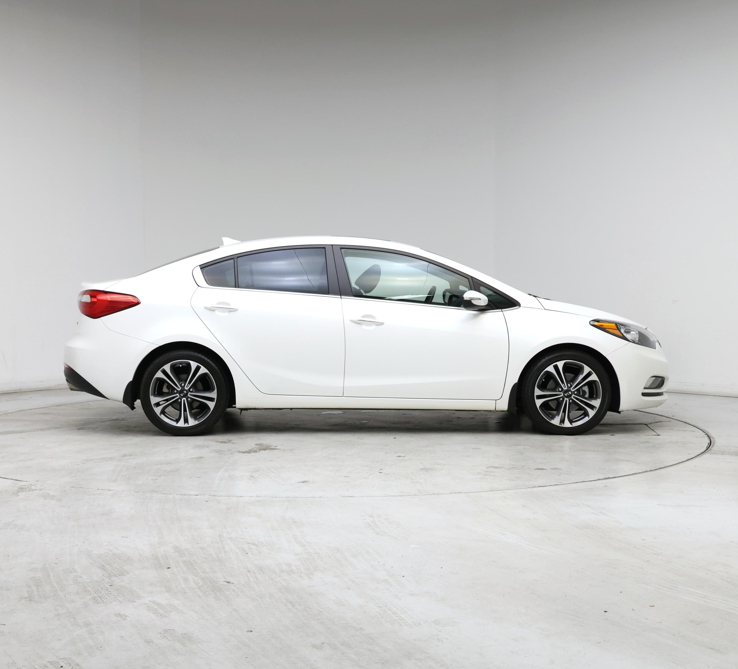 Thumbnail: 2016 Kia Forte - 7