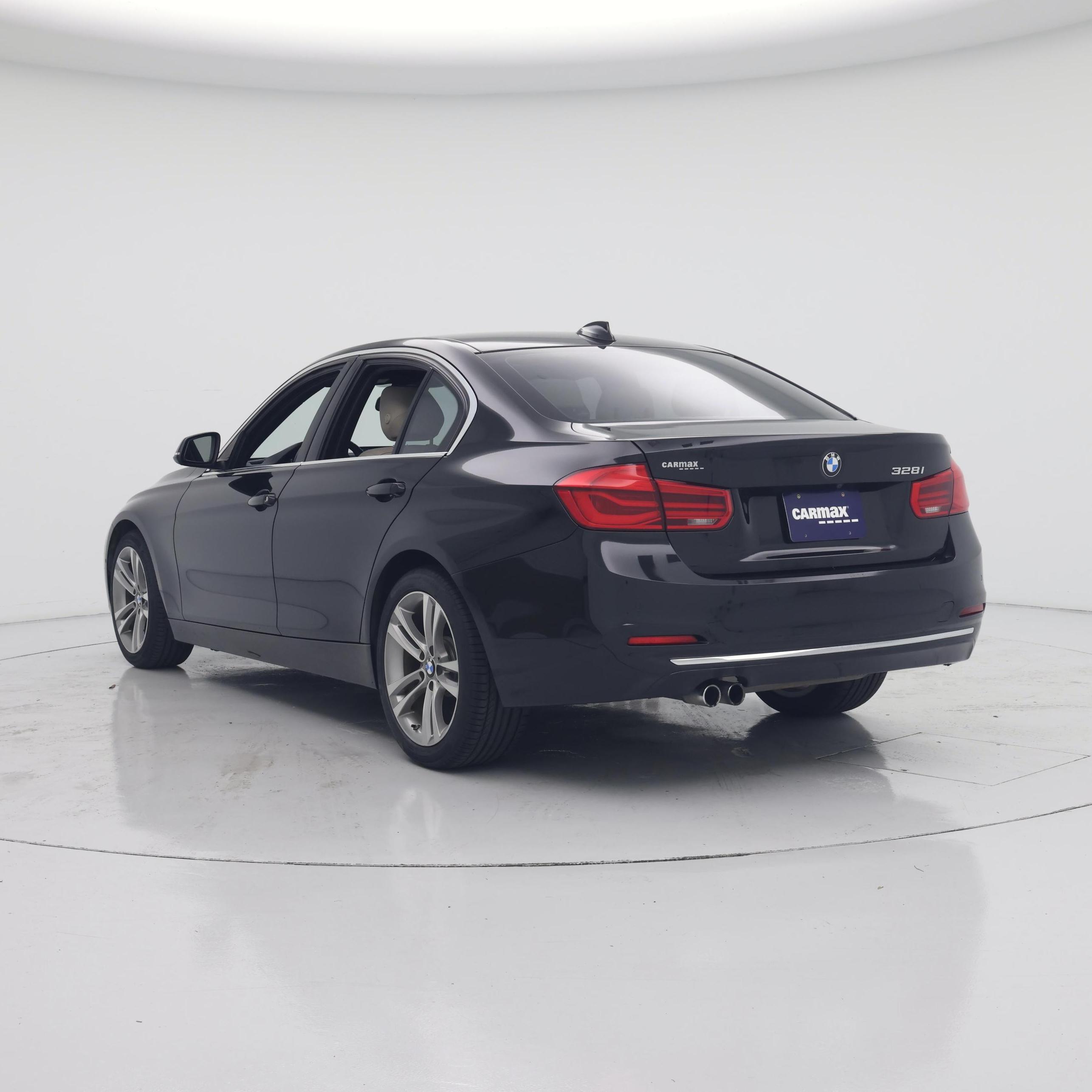 Thumbnail: 2016 BMW 3 Series - 2