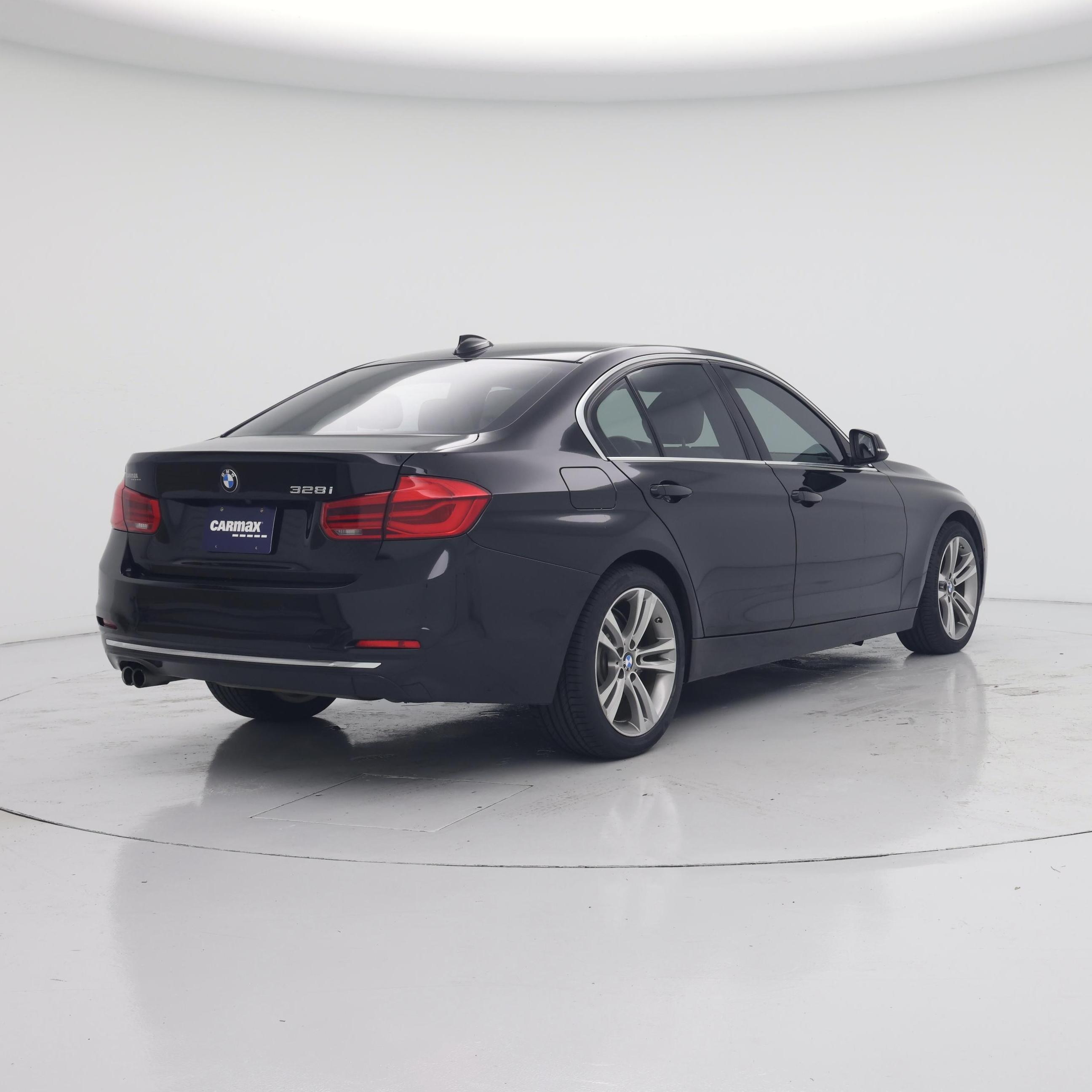 Thumbnail: 2016 BMW 3 Series - 8