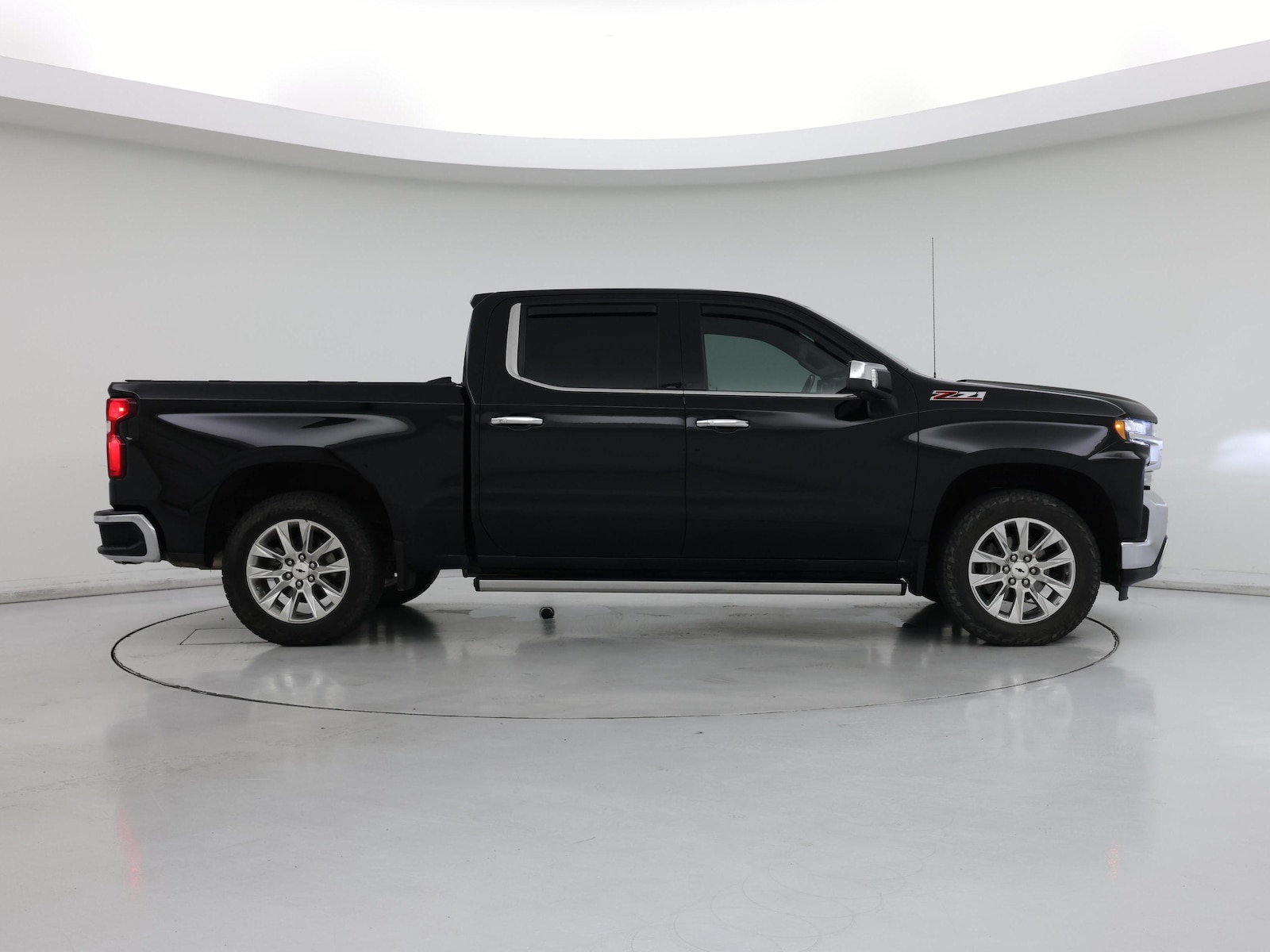 2019 Chevrolet Silverado 1500 LTZ - Photo 8