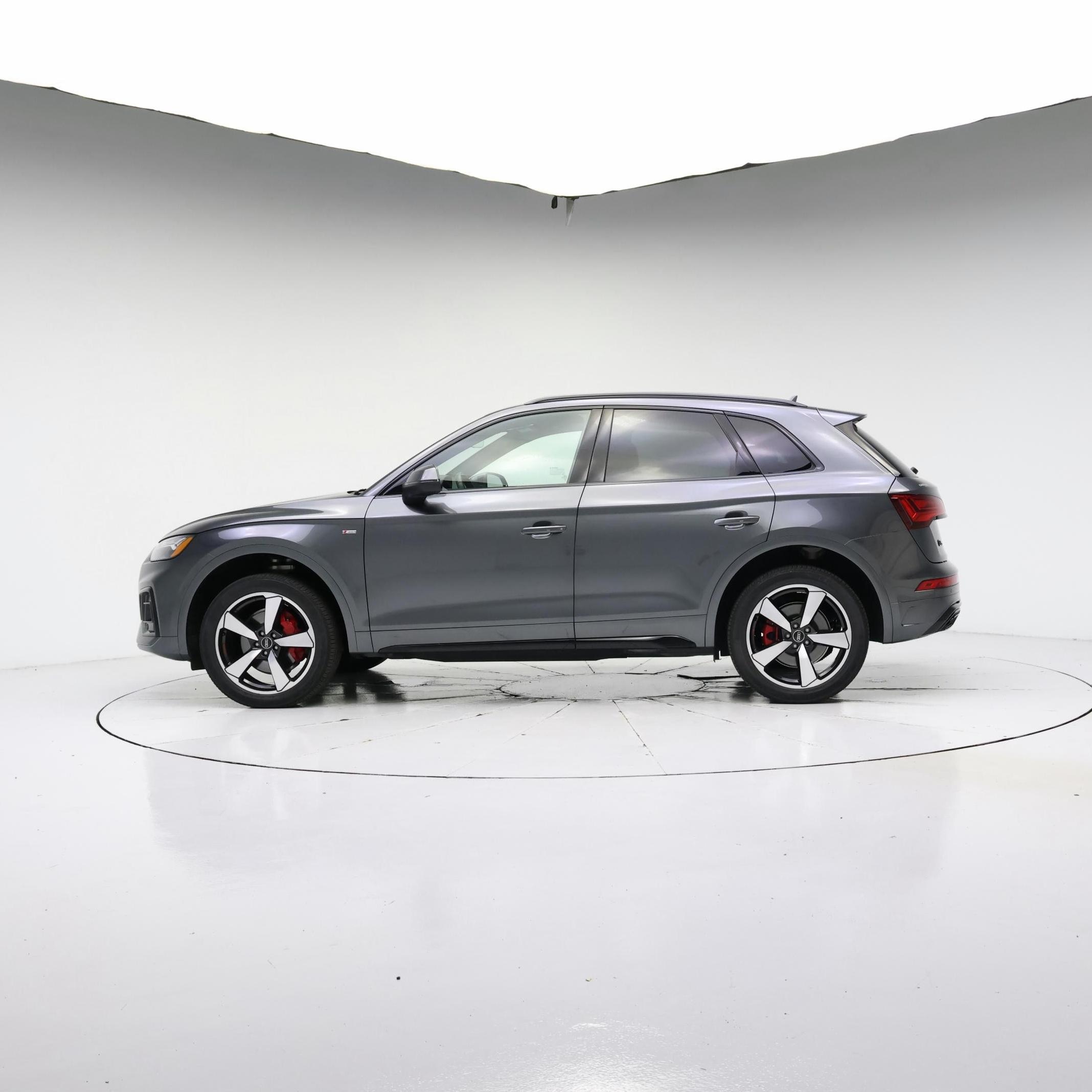 Thumbnail: 2024 Audi Q5 - 3