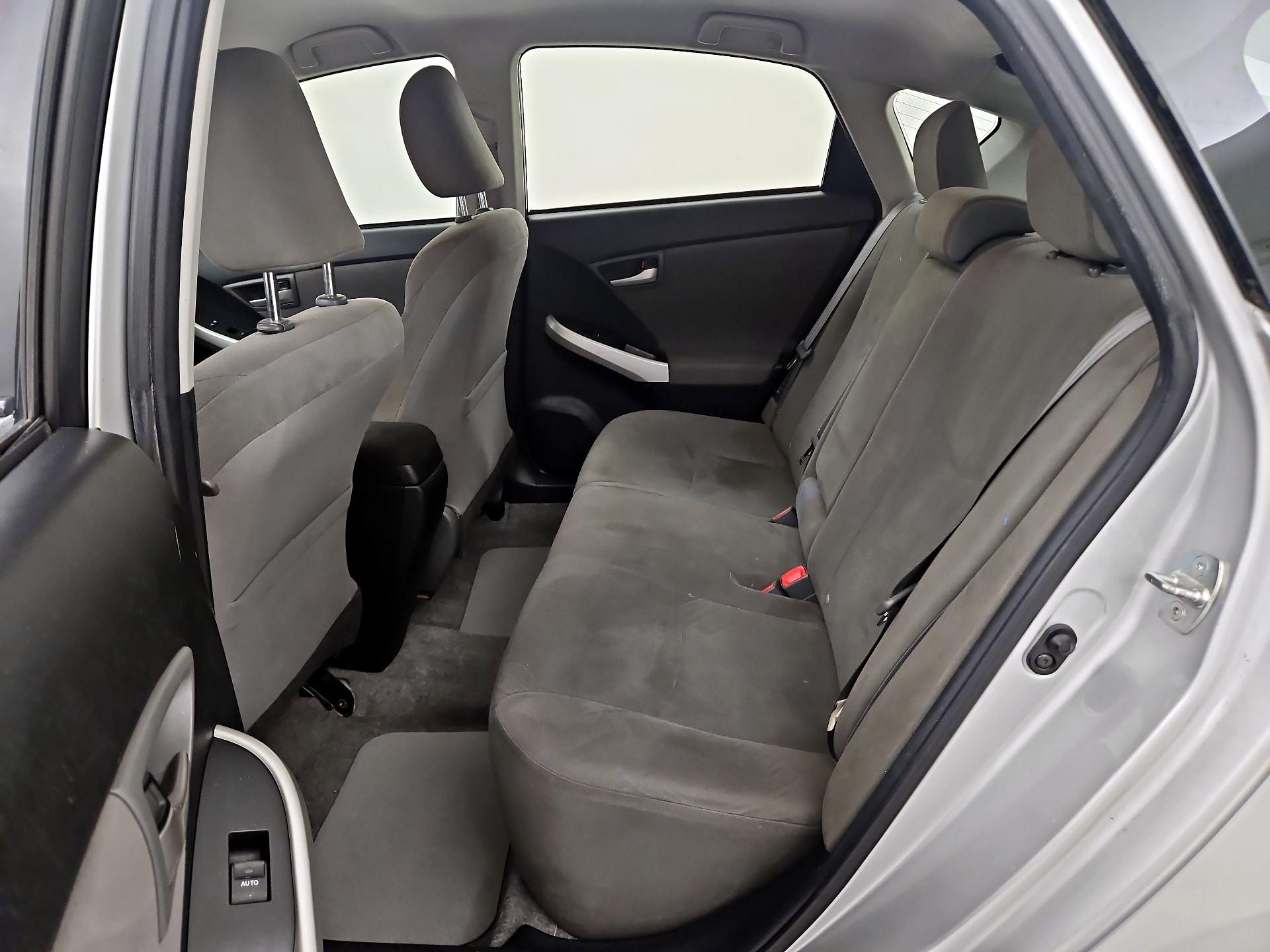 Thumbnail: 2015 Toyota Prius - 19