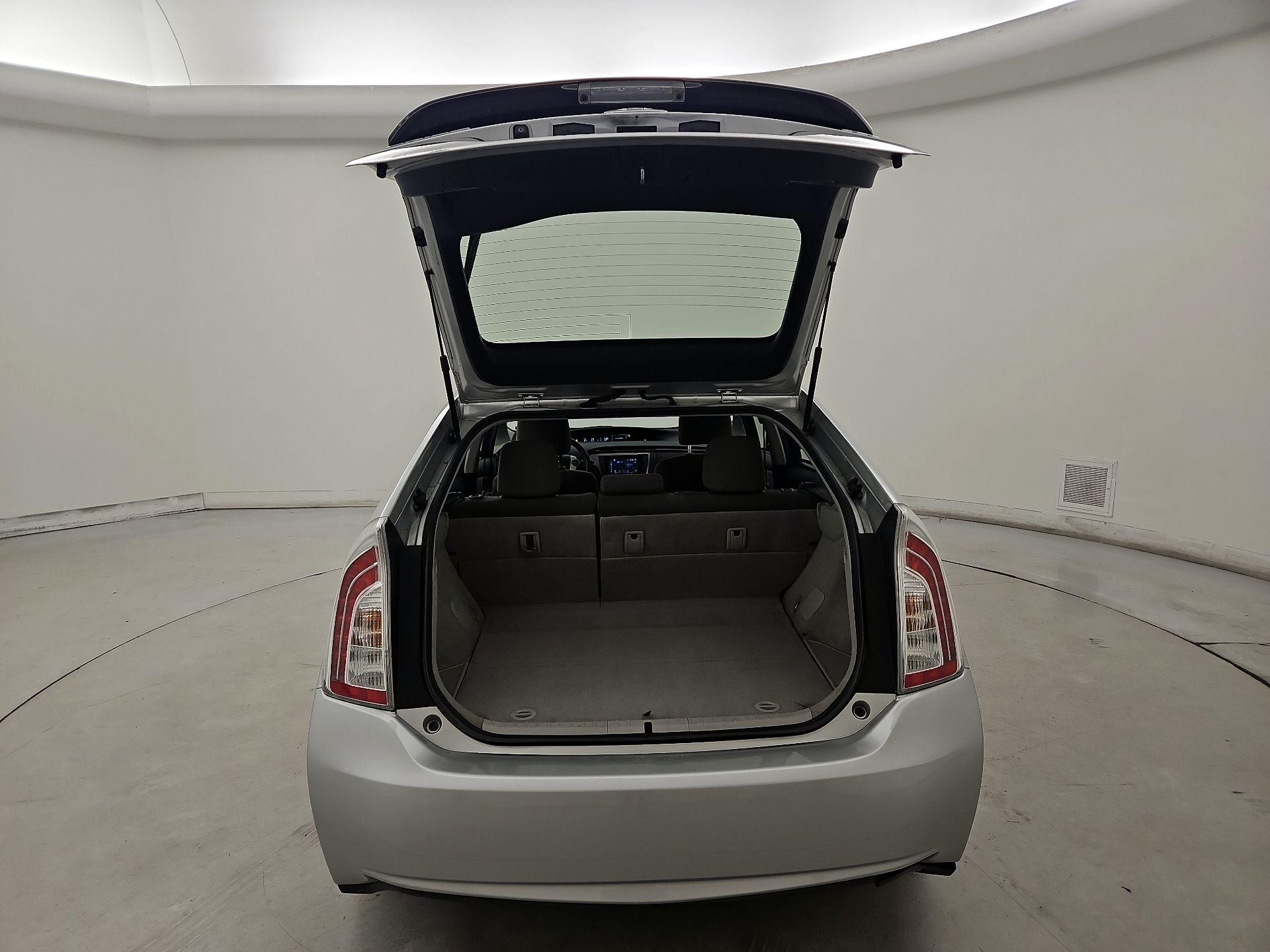 Thumbnail: 2015 Toyota Prius - 20