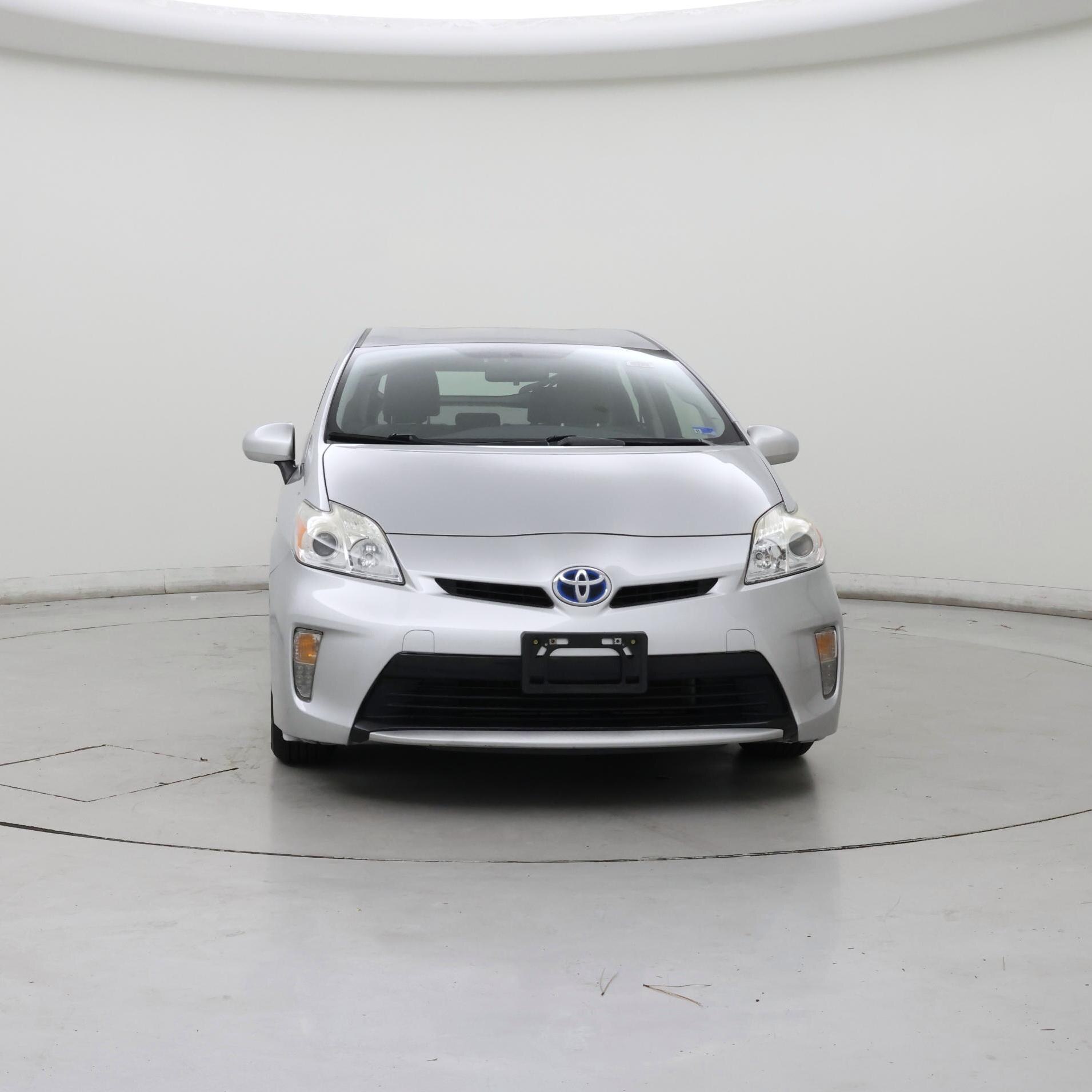 Thumbnail: 2015 Toyota Prius - 5