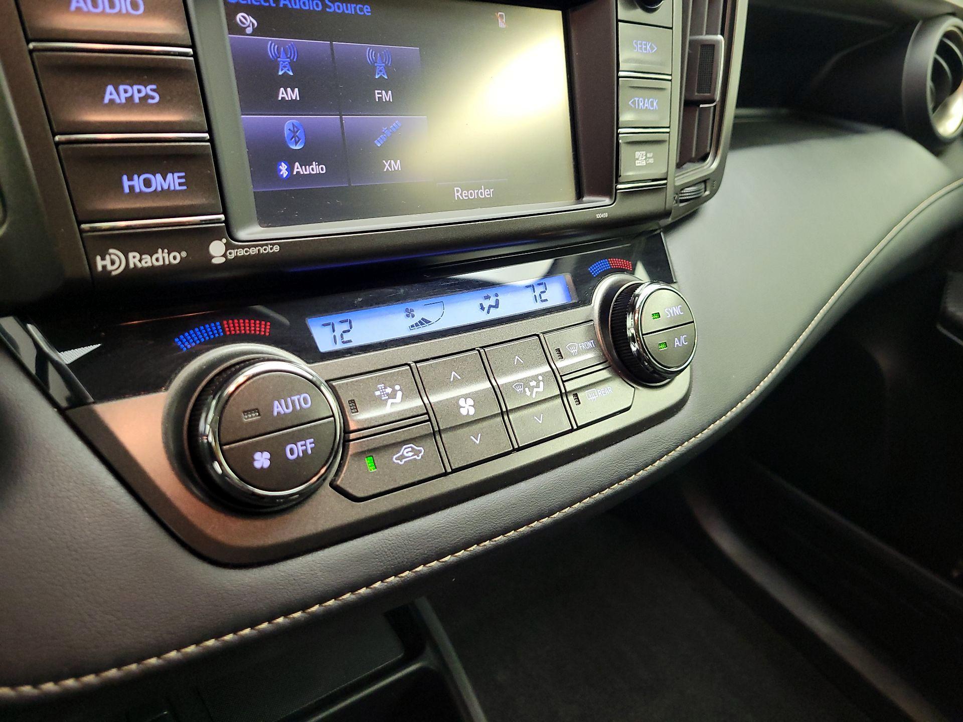 Thumbnail: 2015 Toyota RAV4 - 14