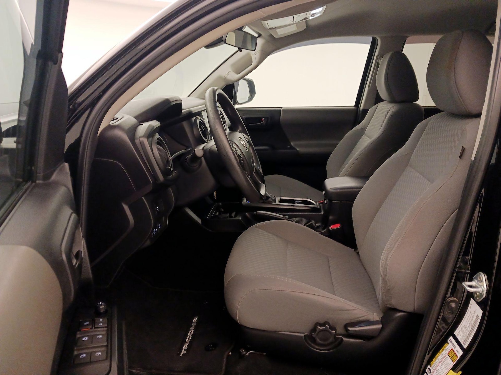 2022 Toyota Tacoma SR - Photo 12