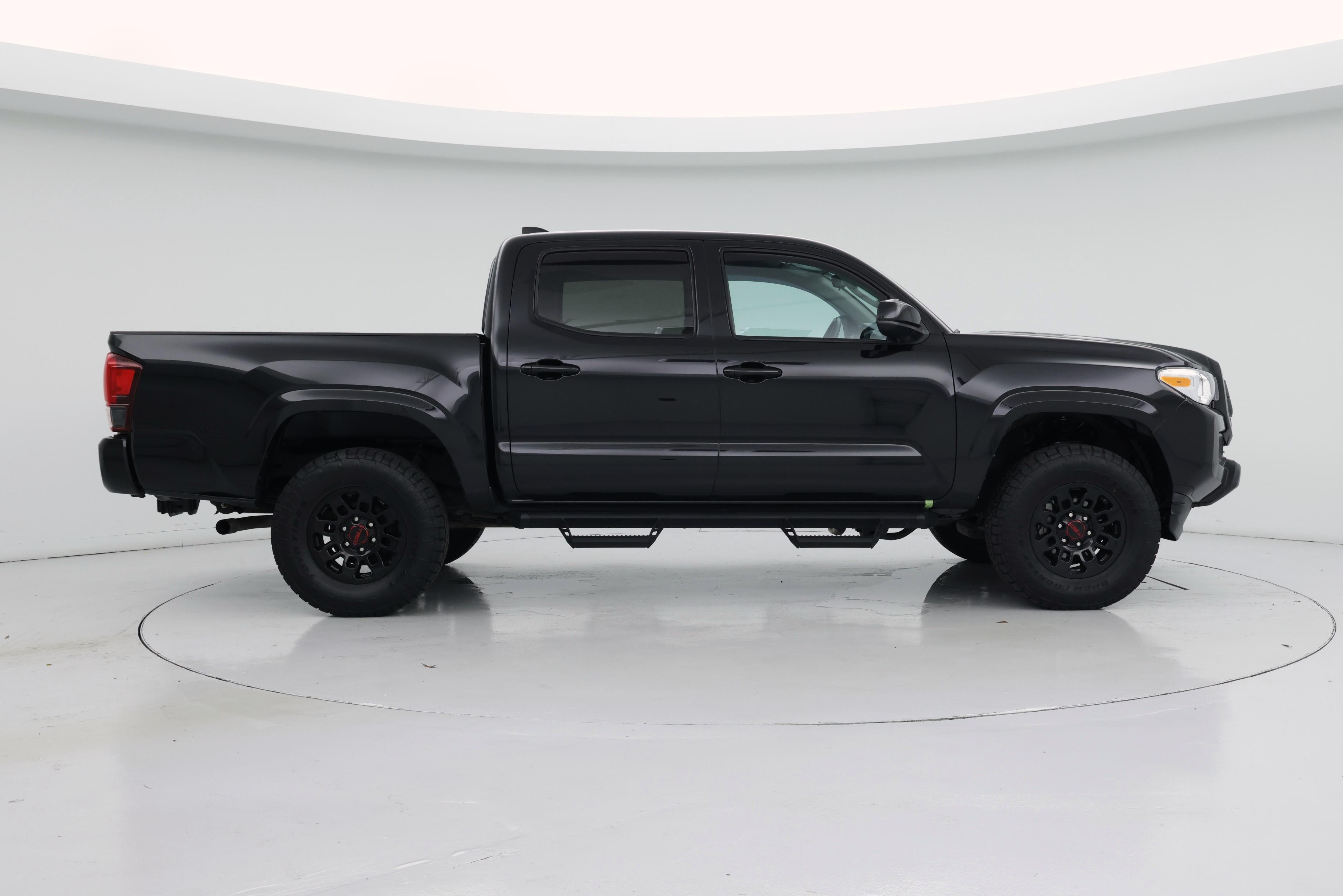 Thumbnail: 2022 Toyota Tacoma - 7