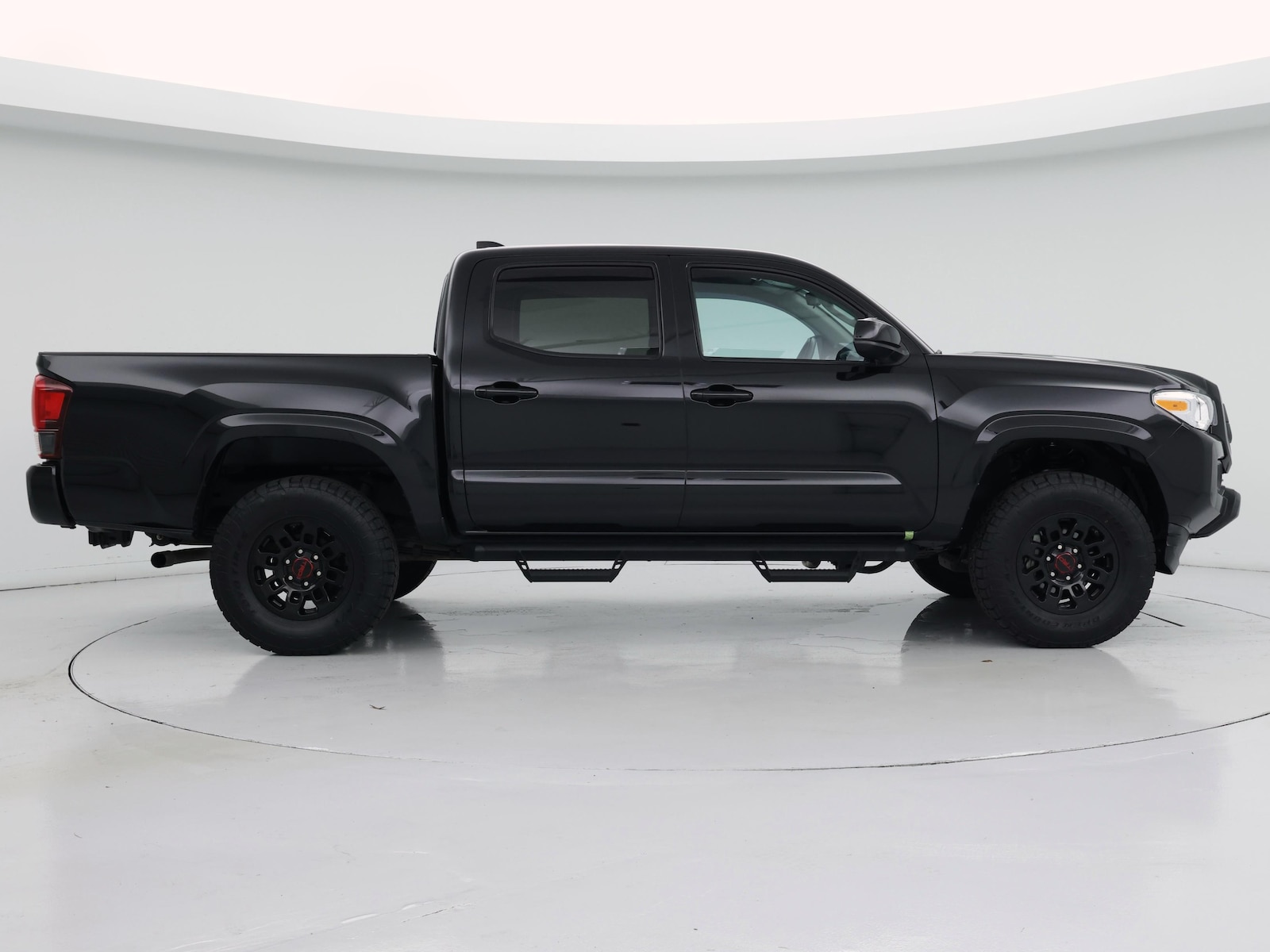 2022 Toyota Tacoma SR - Photo 8