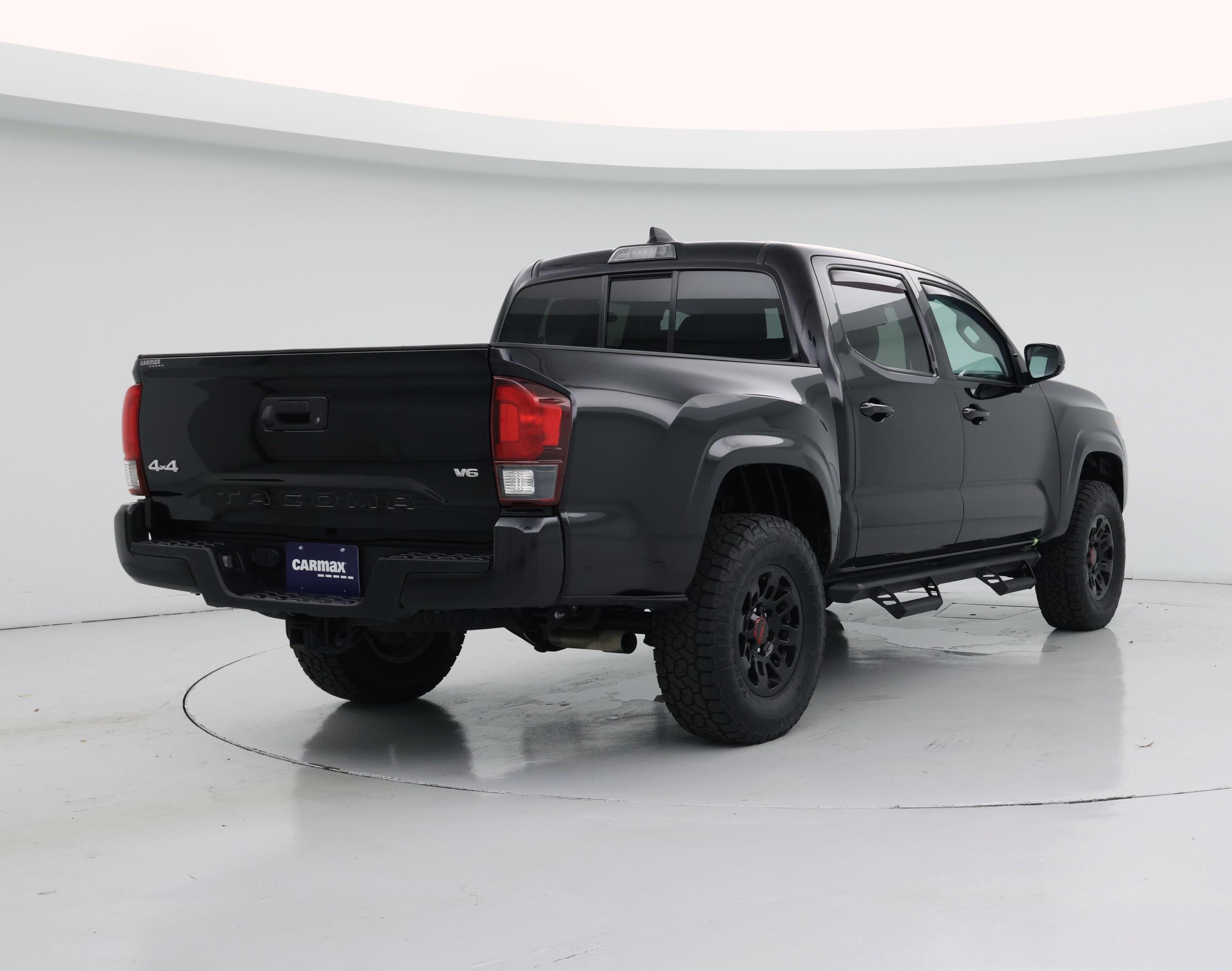 Thumbnail: 2022 Toyota Tacoma - 8