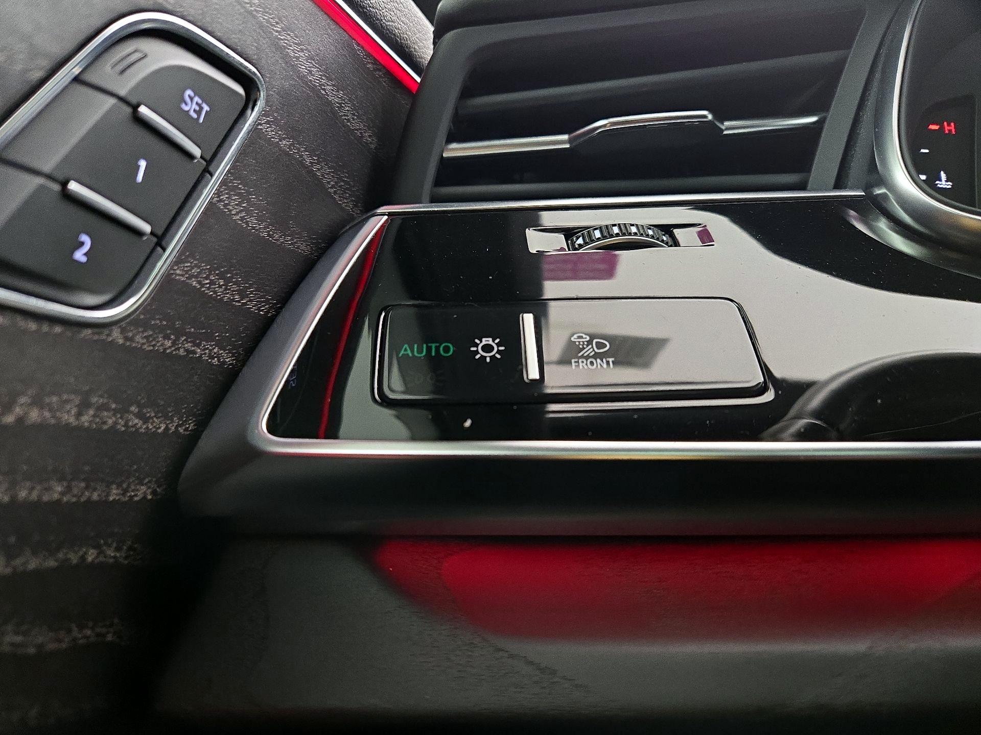 Thumbnail: 2021 Audi Q7 - 13