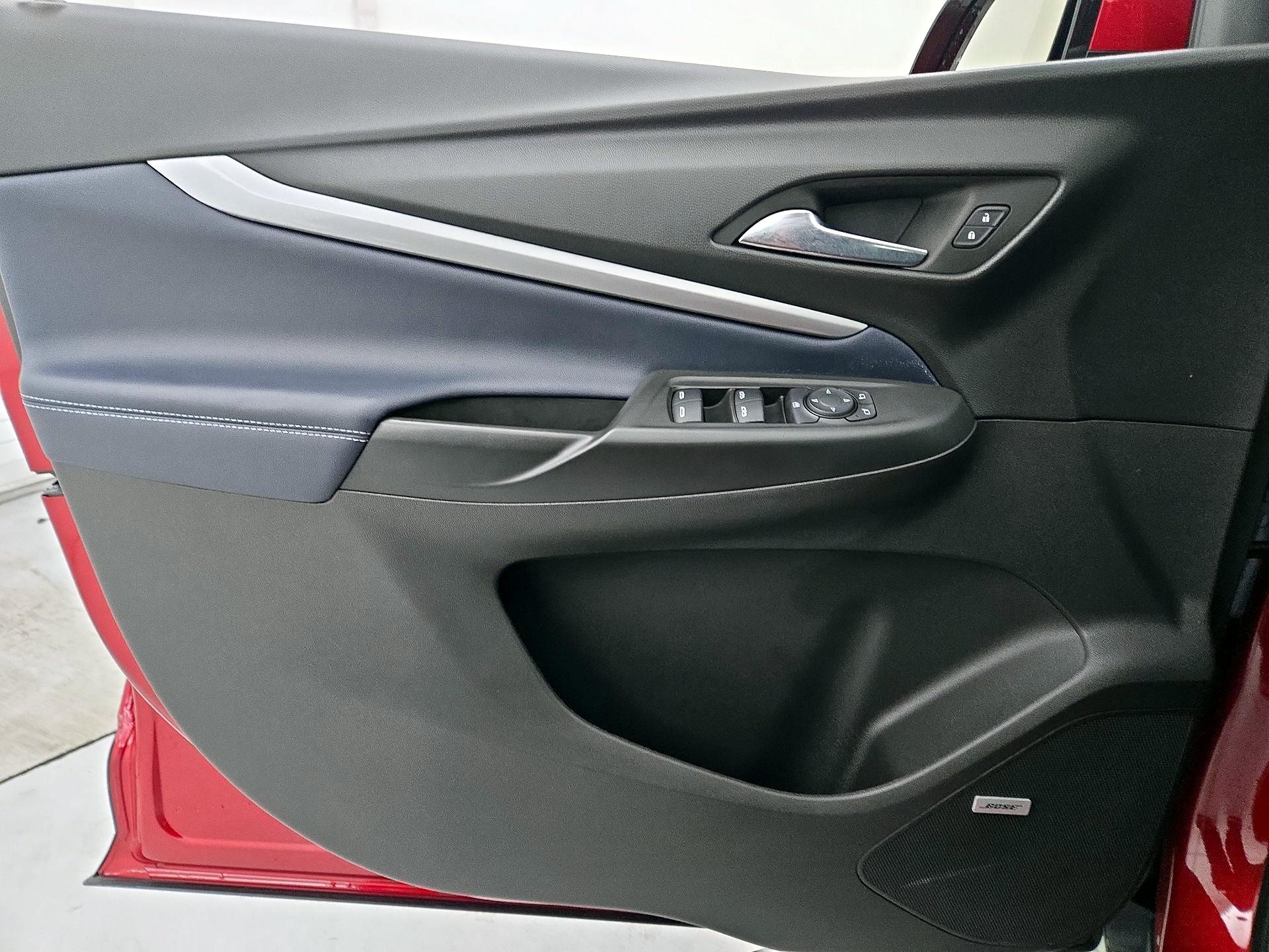 Thumbnail: 2022 Chevrolet Bolt EUV - 12