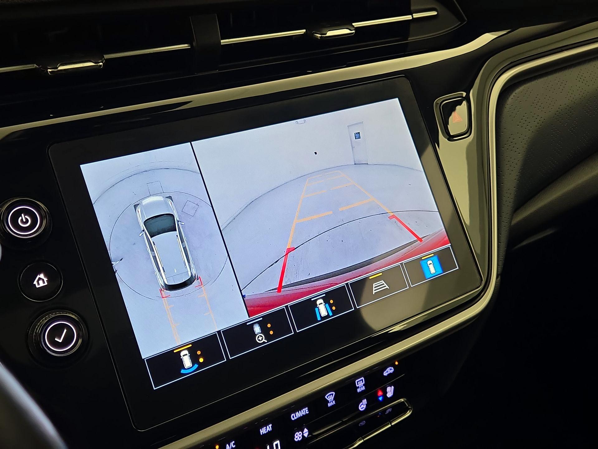 Thumbnail: 2022 Chevrolet Bolt EUV - 15