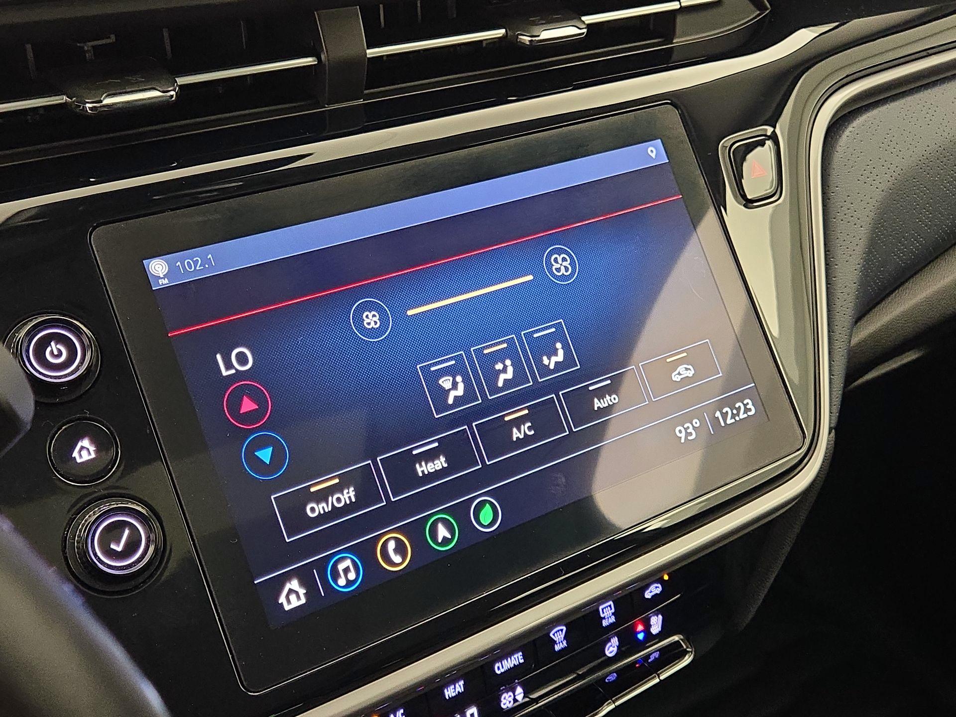 Thumbnail: 2022 Chevrolet Bolt EUV - 16